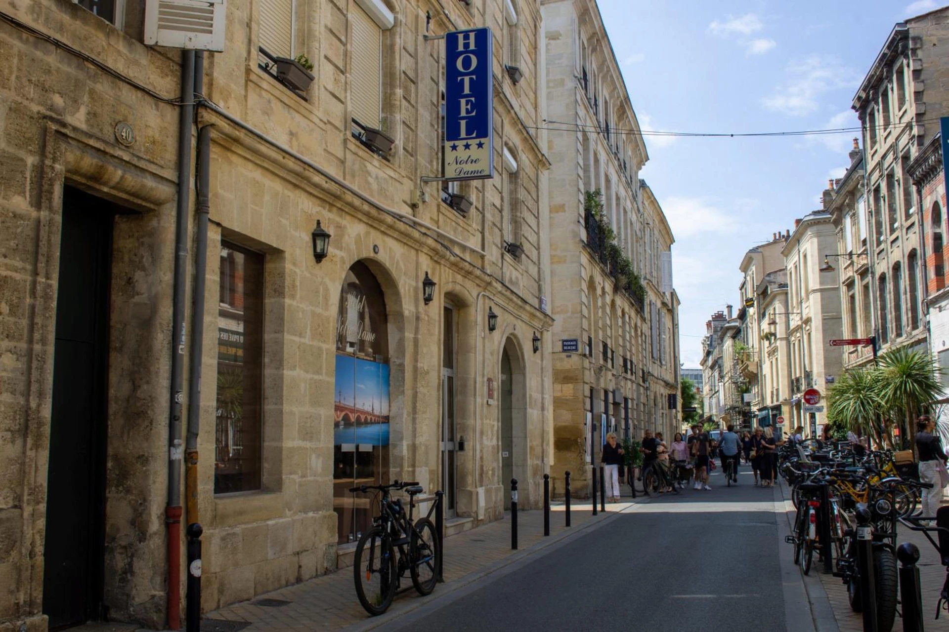 Chambre à Hôtel Notre Dame - Organiser un séminaire d'entreprise à Bordeaux