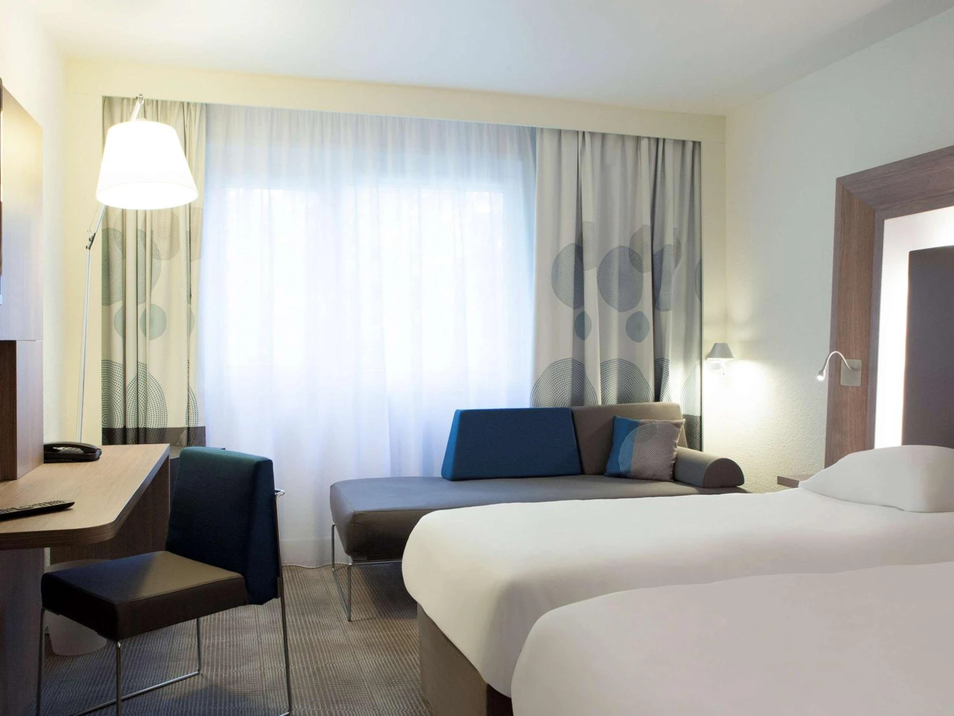 Magnifique chambre pour un séminaire d'entreprise à Novotel Amboise - Amboise
