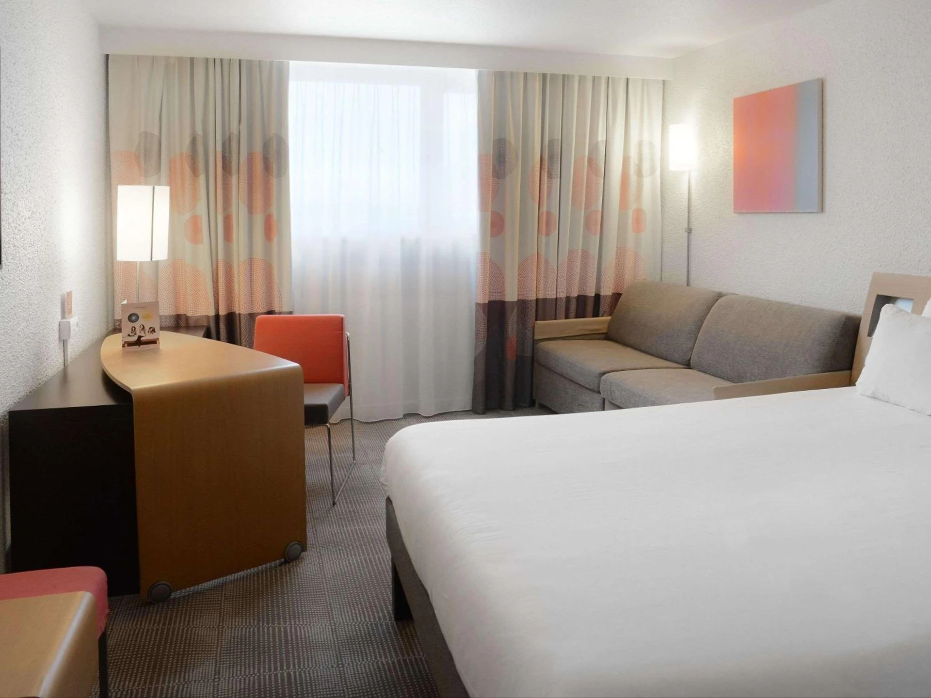 Chambre disponible pour un séminaire d'entreprise à Novotel Caen Côte de Nacre - Caen