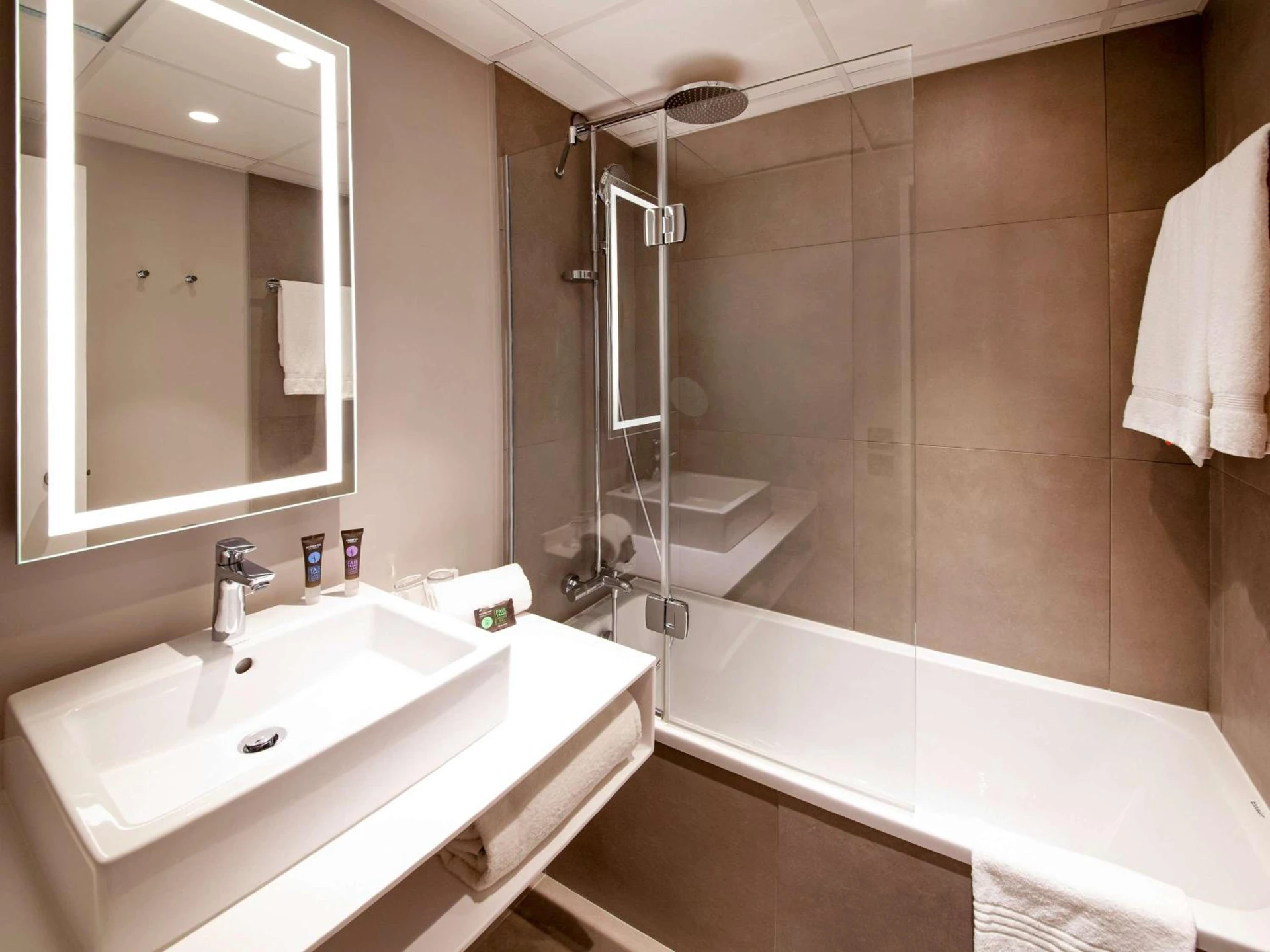 Chambre disponible pour un séminaire d'entreprise à Novotel Clermont-Ferrand - Clermont-Ferrand