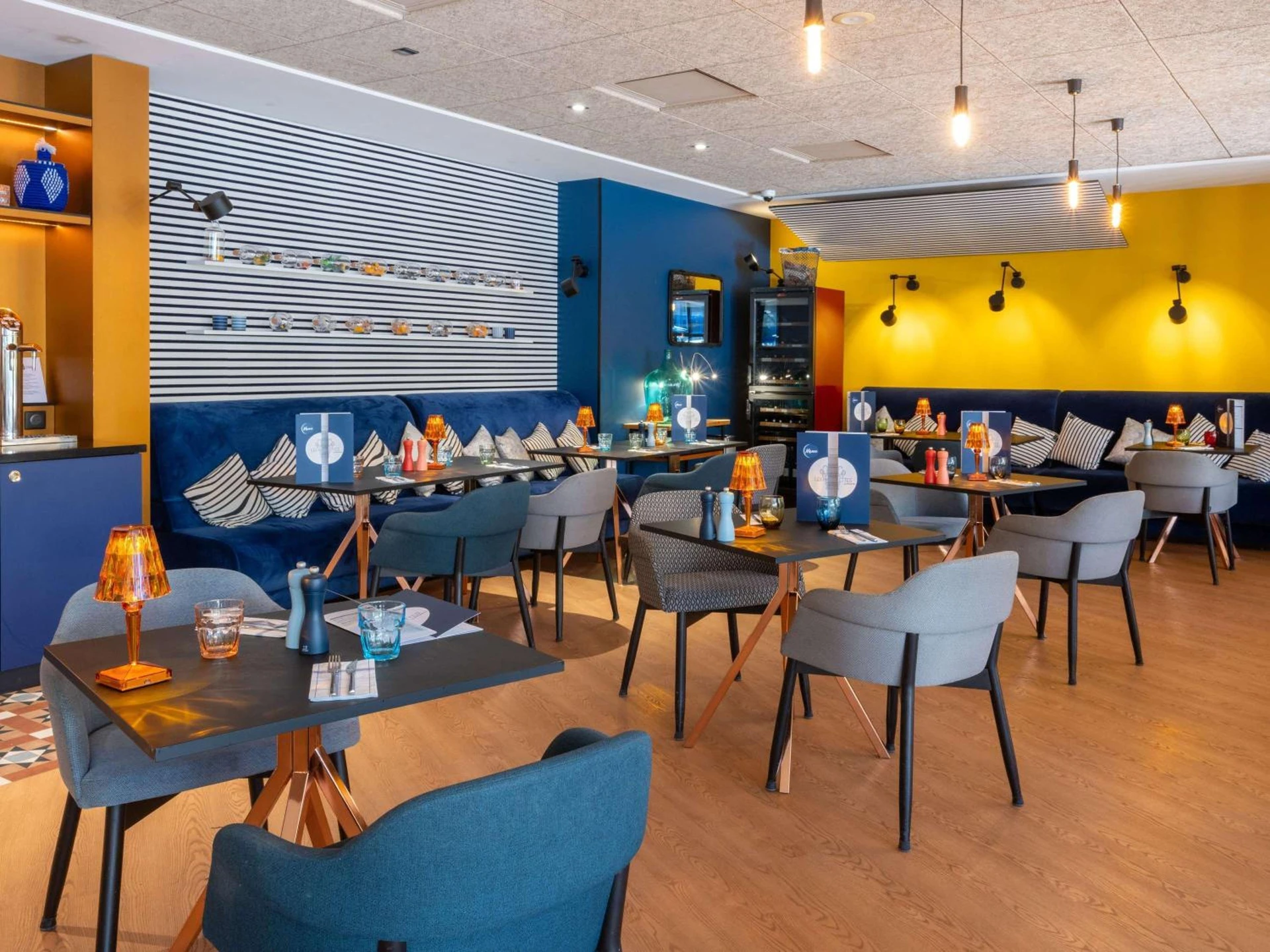 Lieu convivial pour un séminaire d'entreprise à Novotel La Rochelle Centre - La Rochelle - En savoir plus 