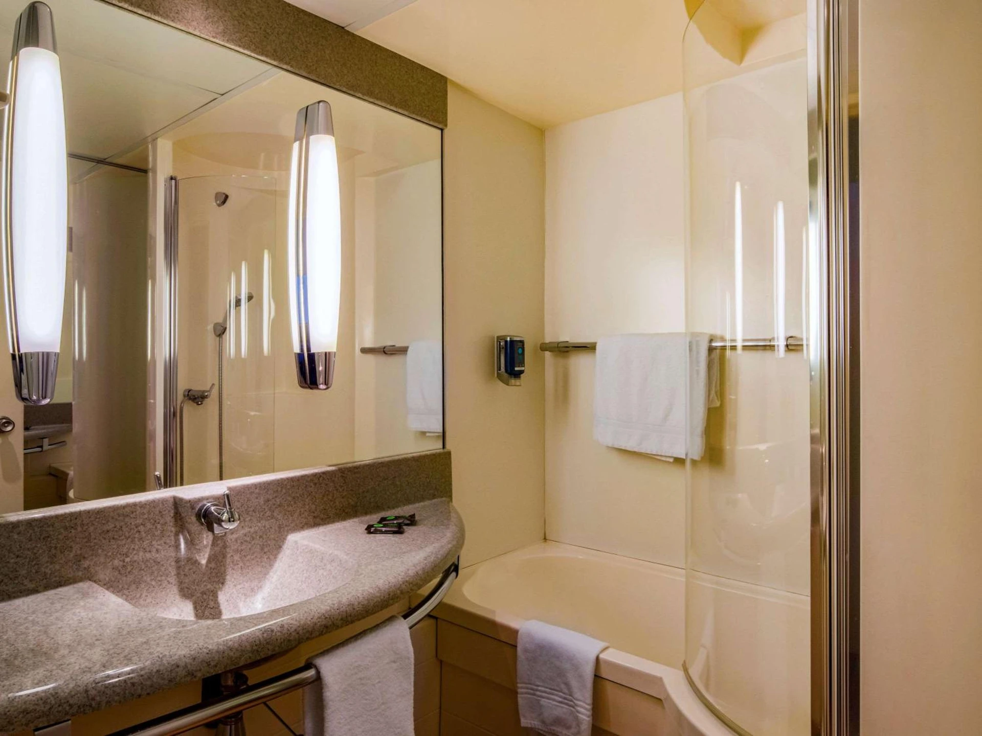 Chambre disponible pour un séminaire d'entreprise à Novotel Le Mans - Le Mans