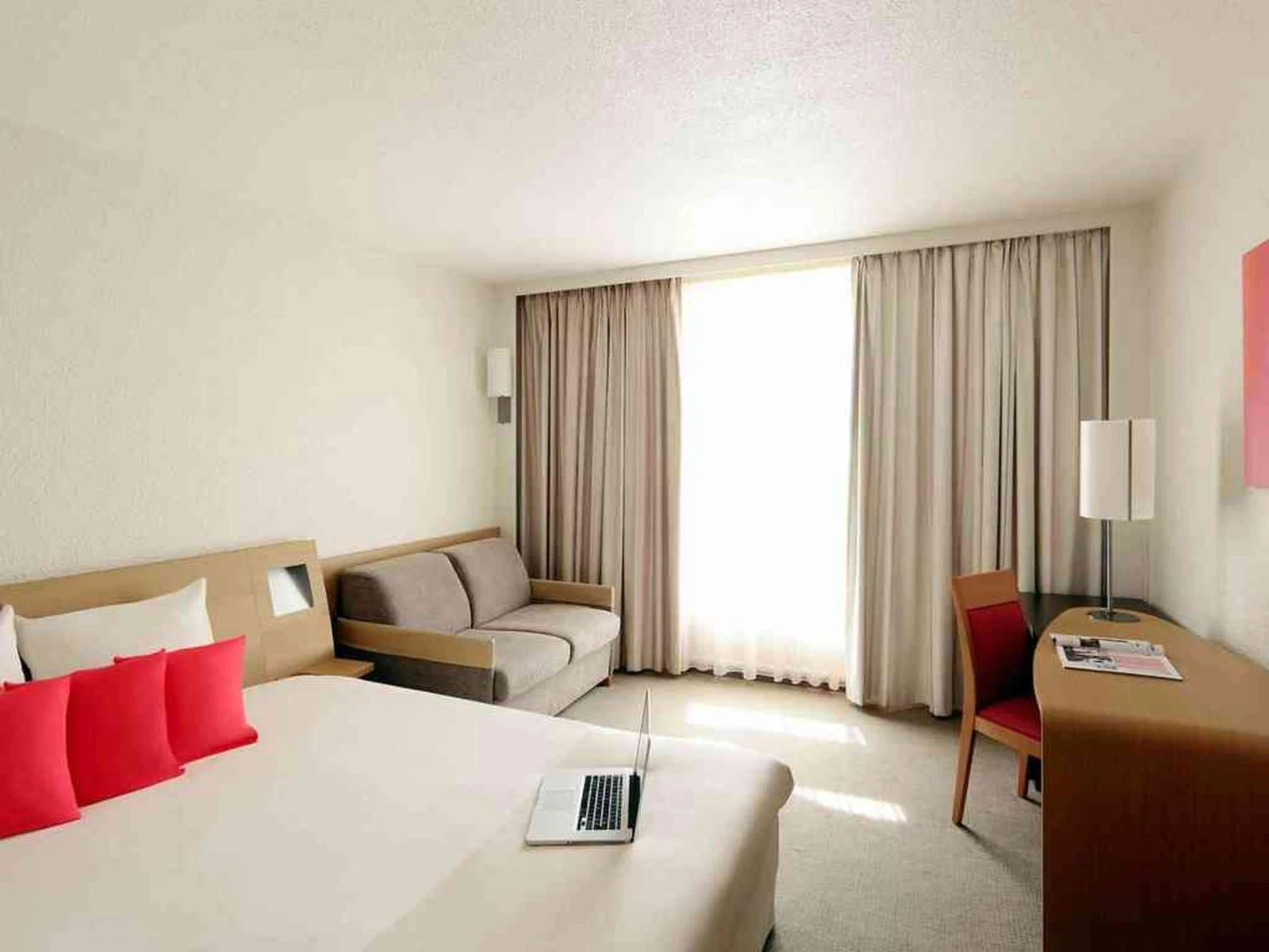 Chambre disponible pour un séminaire d'entreprise à Novotel Marseille Vieux Port - Marseille