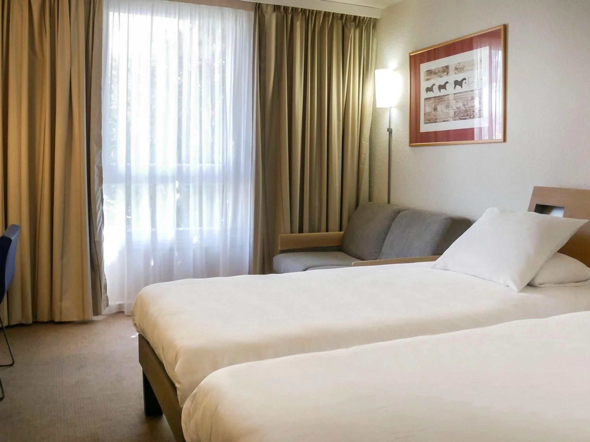 Chambre disponible pour un séminaire d'entreprise à Novotel Narbonne Sud A9/A61 - Narbonne
