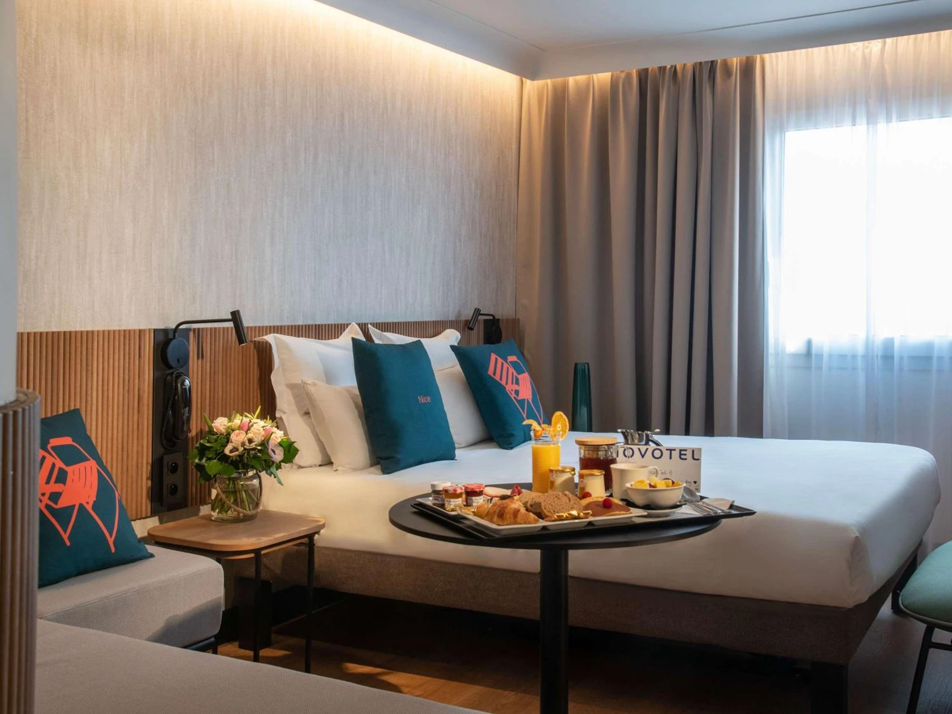 Magnifique chambre pour un séminaire d'entreprise à Novotel Nice Arenas Aeroport - Nice