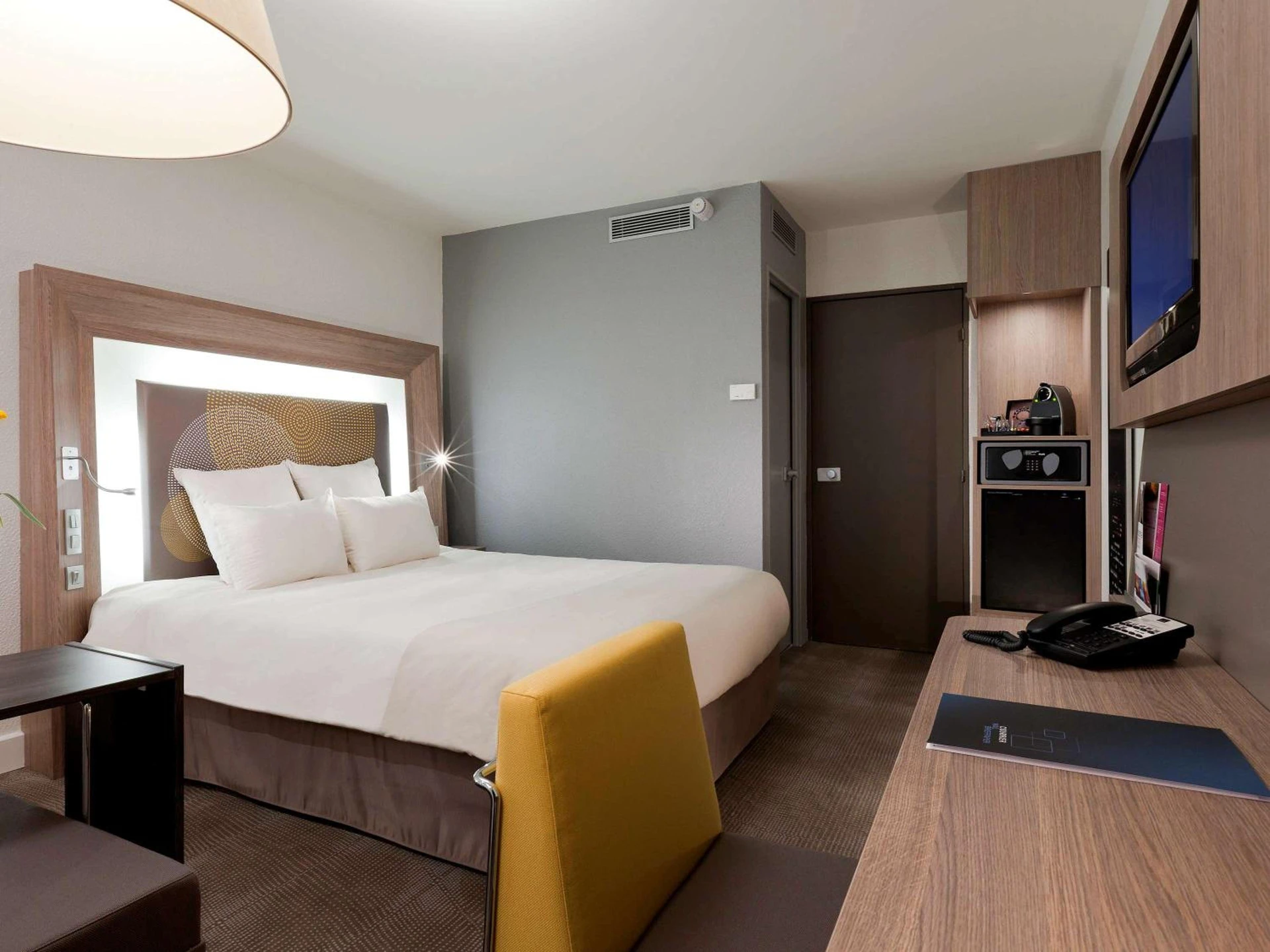 Magnifique chambre pour un séminaire d'entreprise à Novotel Paris La Defense Esplanade - Courbevoie