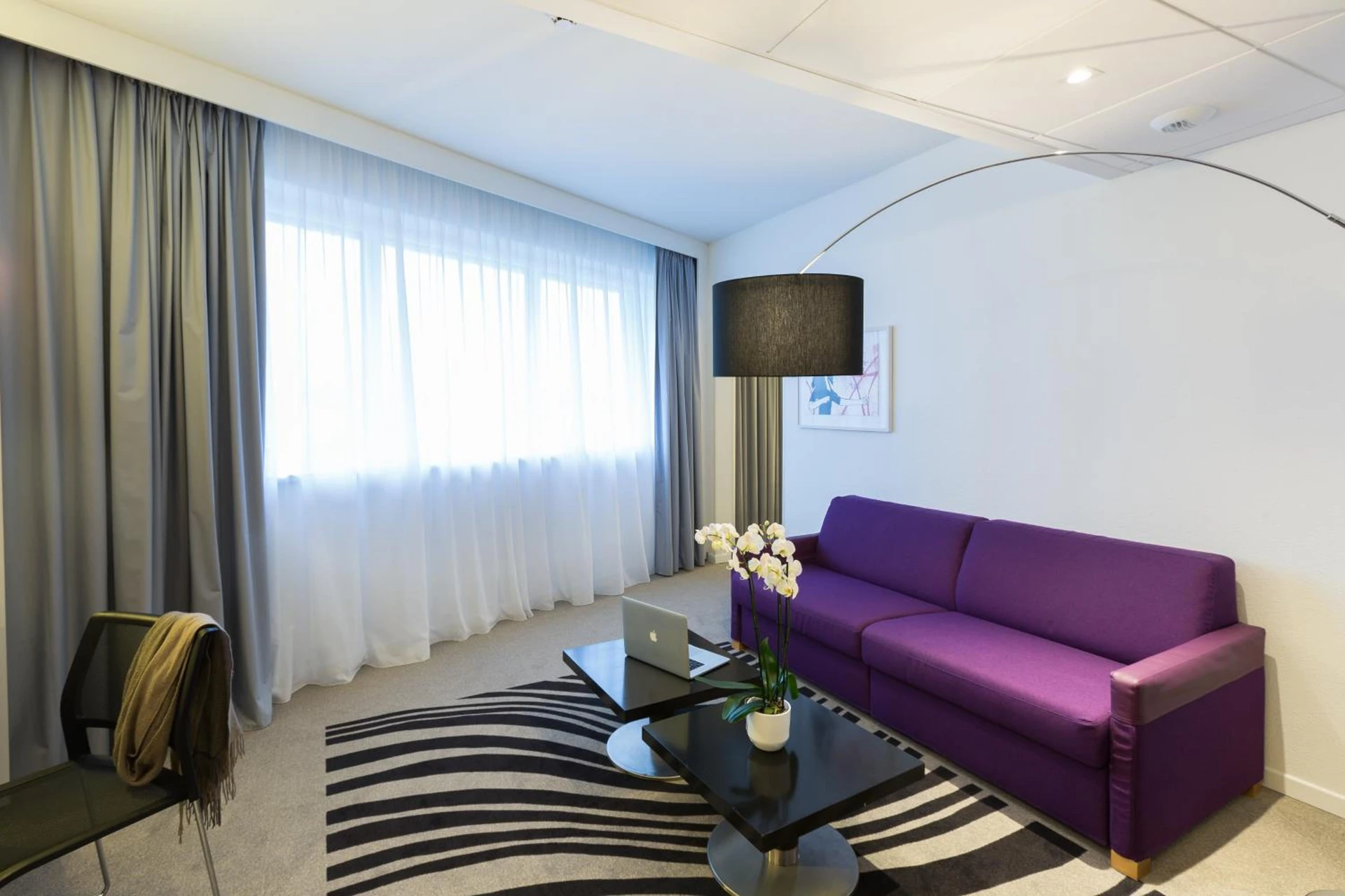Magnifique chambre pour un séminaire d'entreprise à Novotel Poitiers Site du Futuroscope - Chasseneuil-du-Poitou