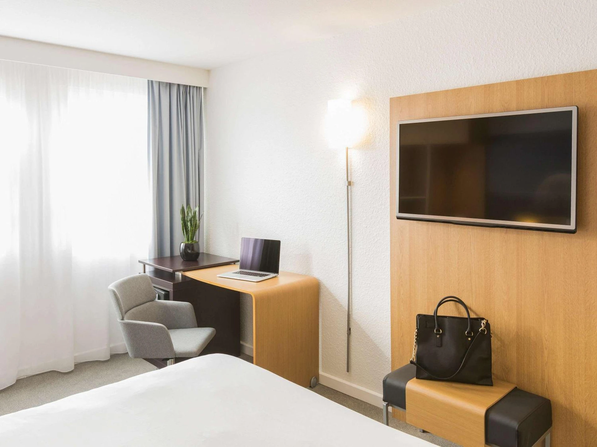 Ambiance de travail pour séminaire d'entreprise à Novotel Strasbourg Centre Halles - Strasbourg