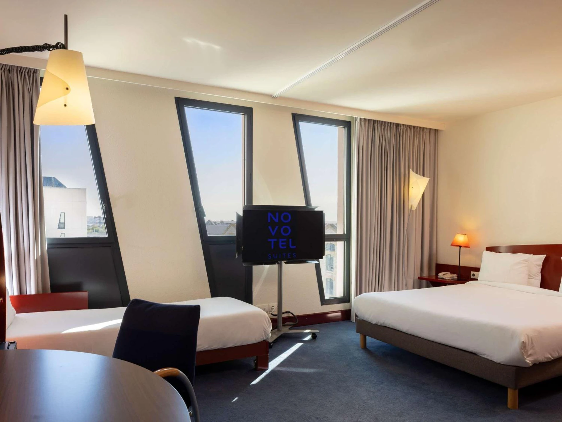 Chambre disponible pour un séminaire d'entreprise à Novotel Suites Marseille Centre Euromed - Marseille