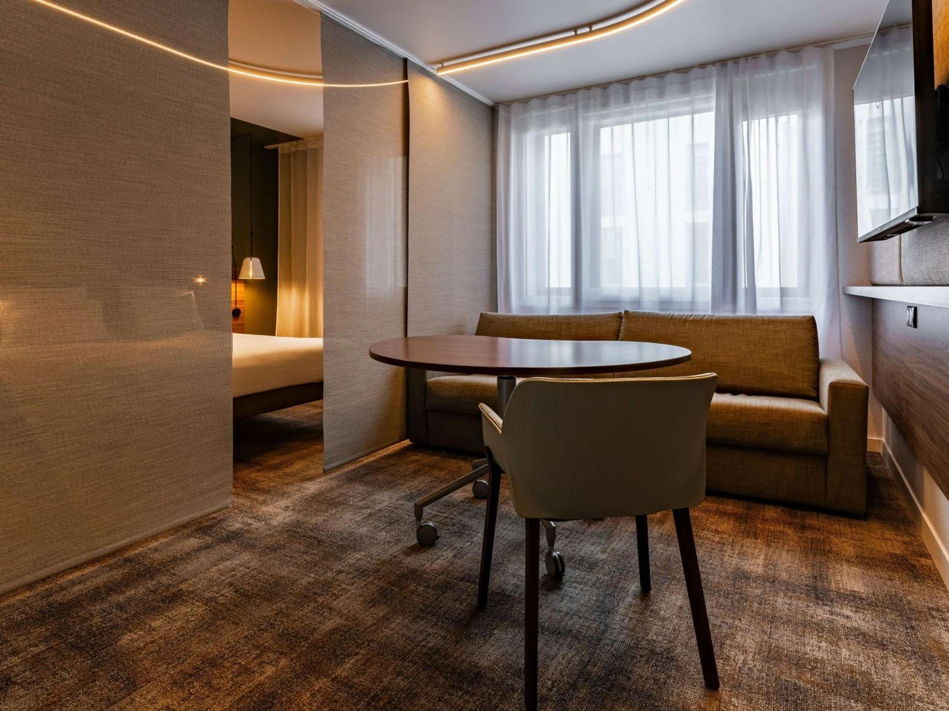 Magnifique chambre pour un séminaire d'entreprise à Novotel Suites Reims Centre - Reims