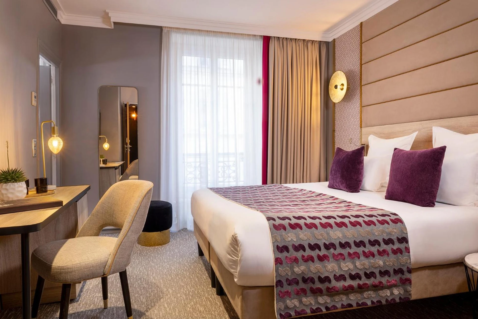 Chambre disponible pour un séminaire d'entreprise à Hôtel Nude Paris - Color Vision - Paris