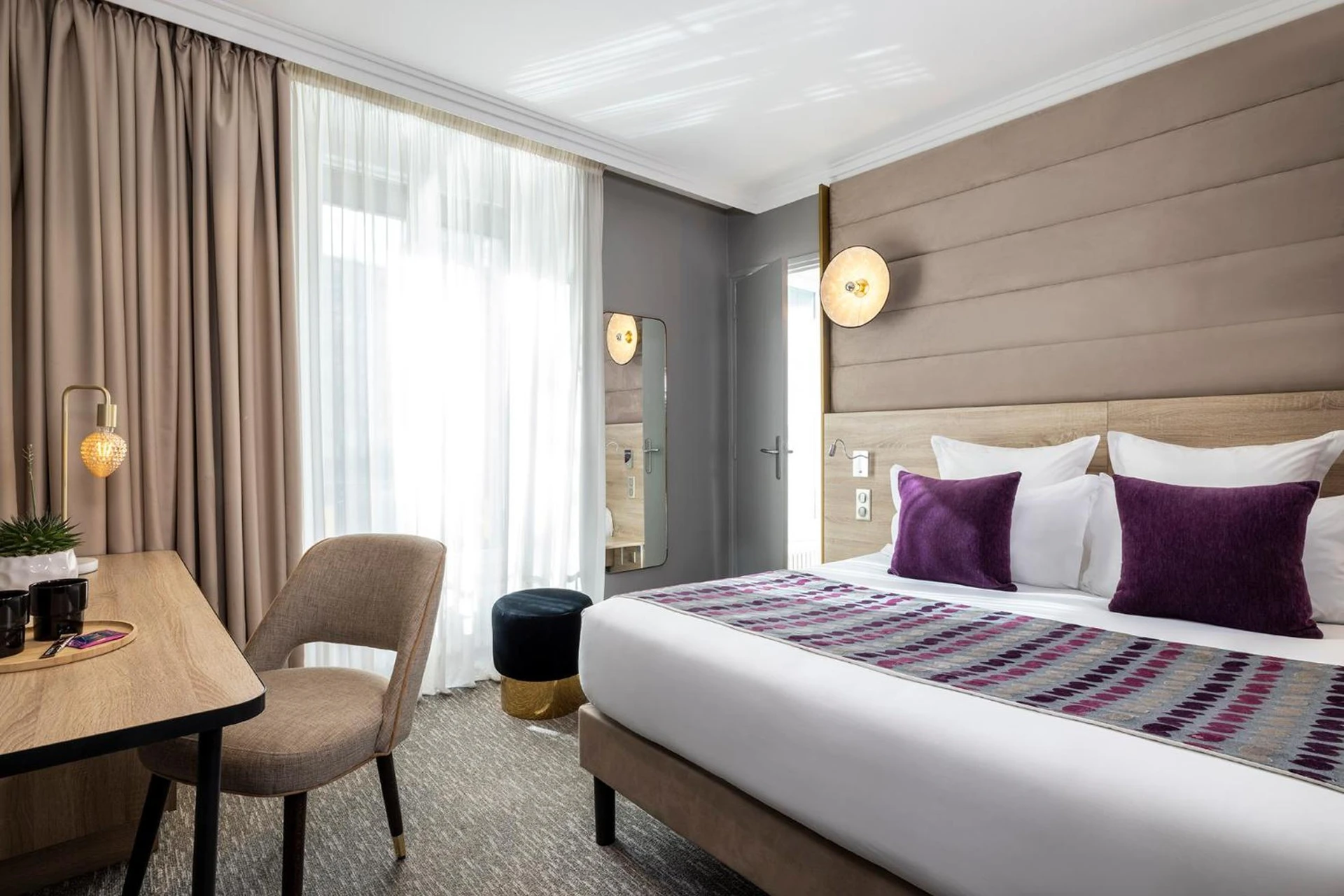 Magnifique chambre pour un séminaire d'entreprise à Hôtel Nude Paris - Color Vision - Paris