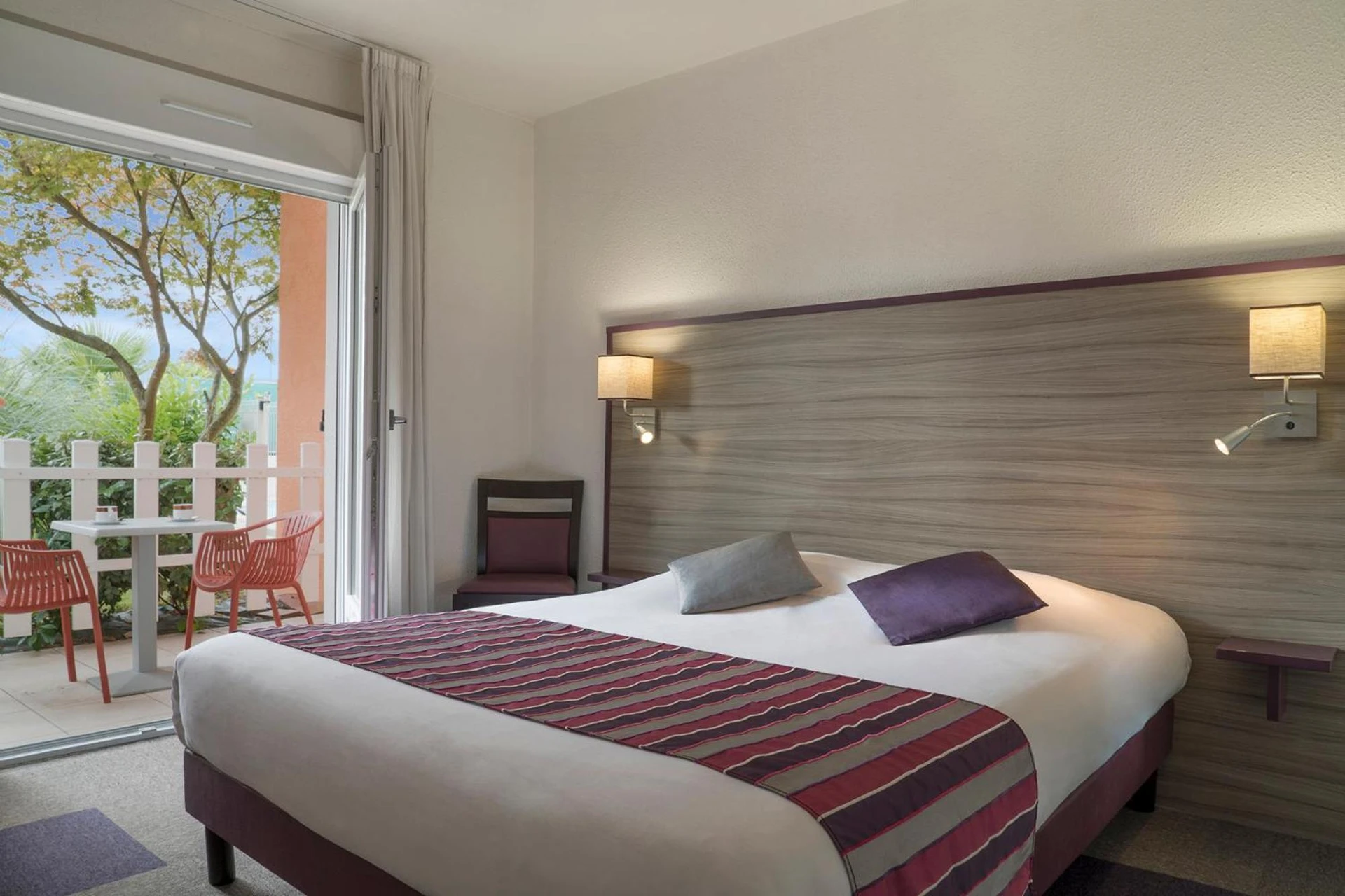 Organiser un séminaire d'entreprise : Hôtel O'Nice Saintes à saintes