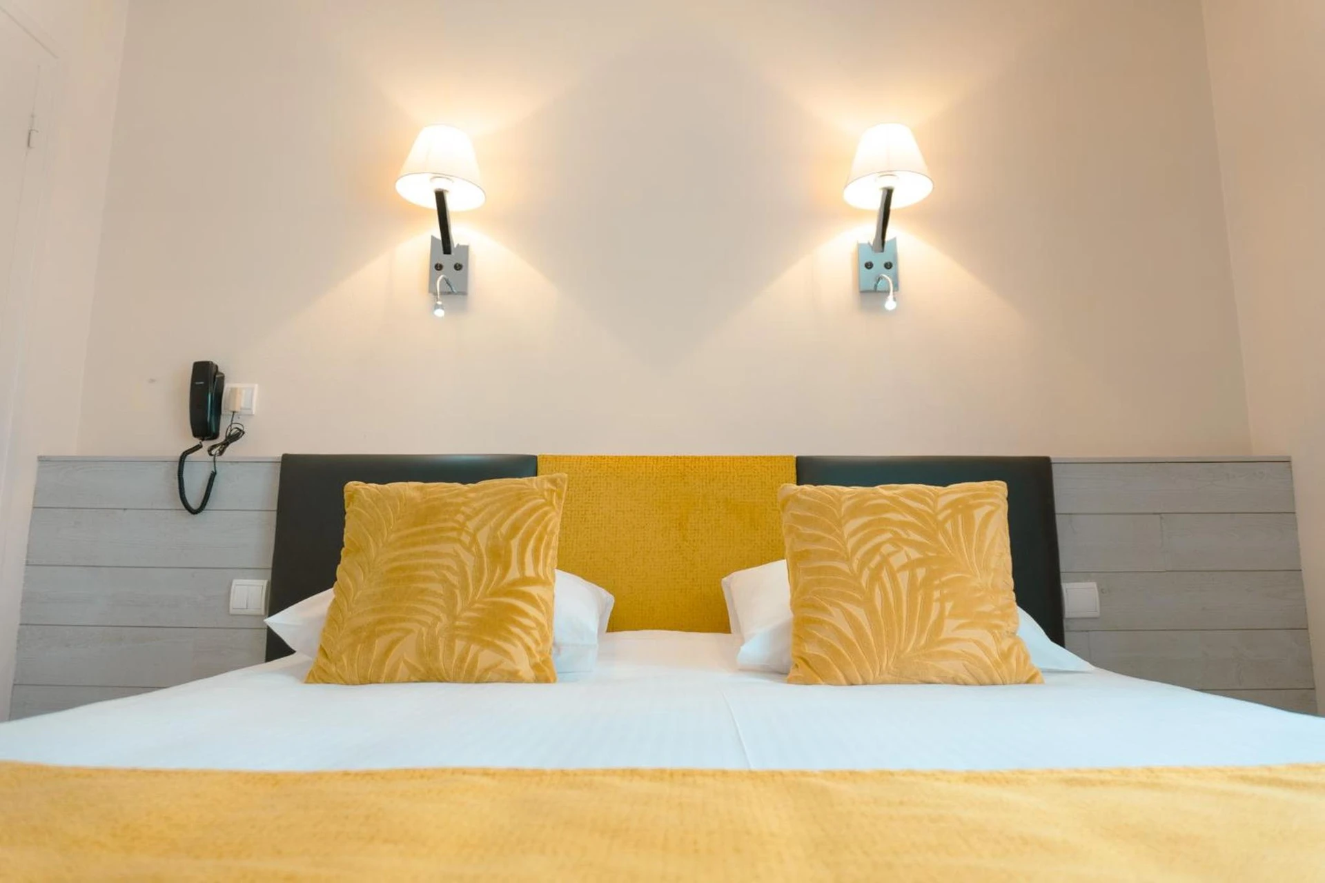 Chambre disponible pour un séminaire d'entreprise à Hôtel Spa & Restaurant Ô Pervenches - Chambéry