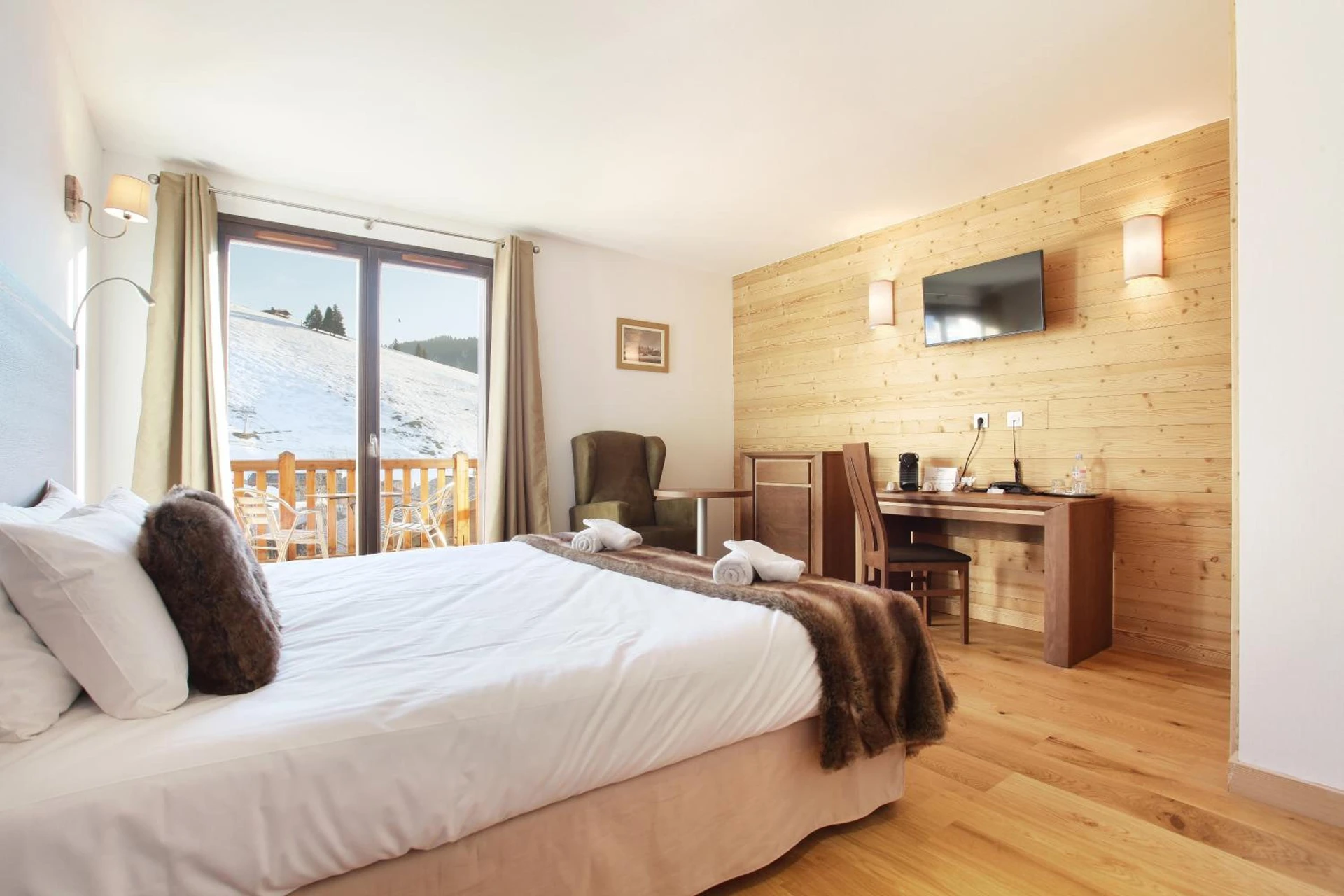 Magnifique chambre pour un séminaire d'entreprise à Hôtel Prestige Odalys Le Chamois - La Clusaz