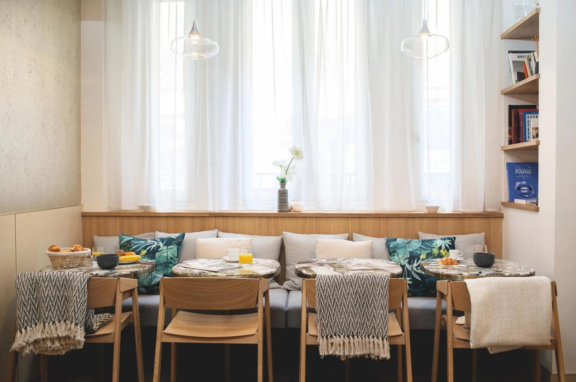 Lieu convivial pour un séminaire d'entreprise à Hotel Opéra Marigny - Paris - En savoir plus 