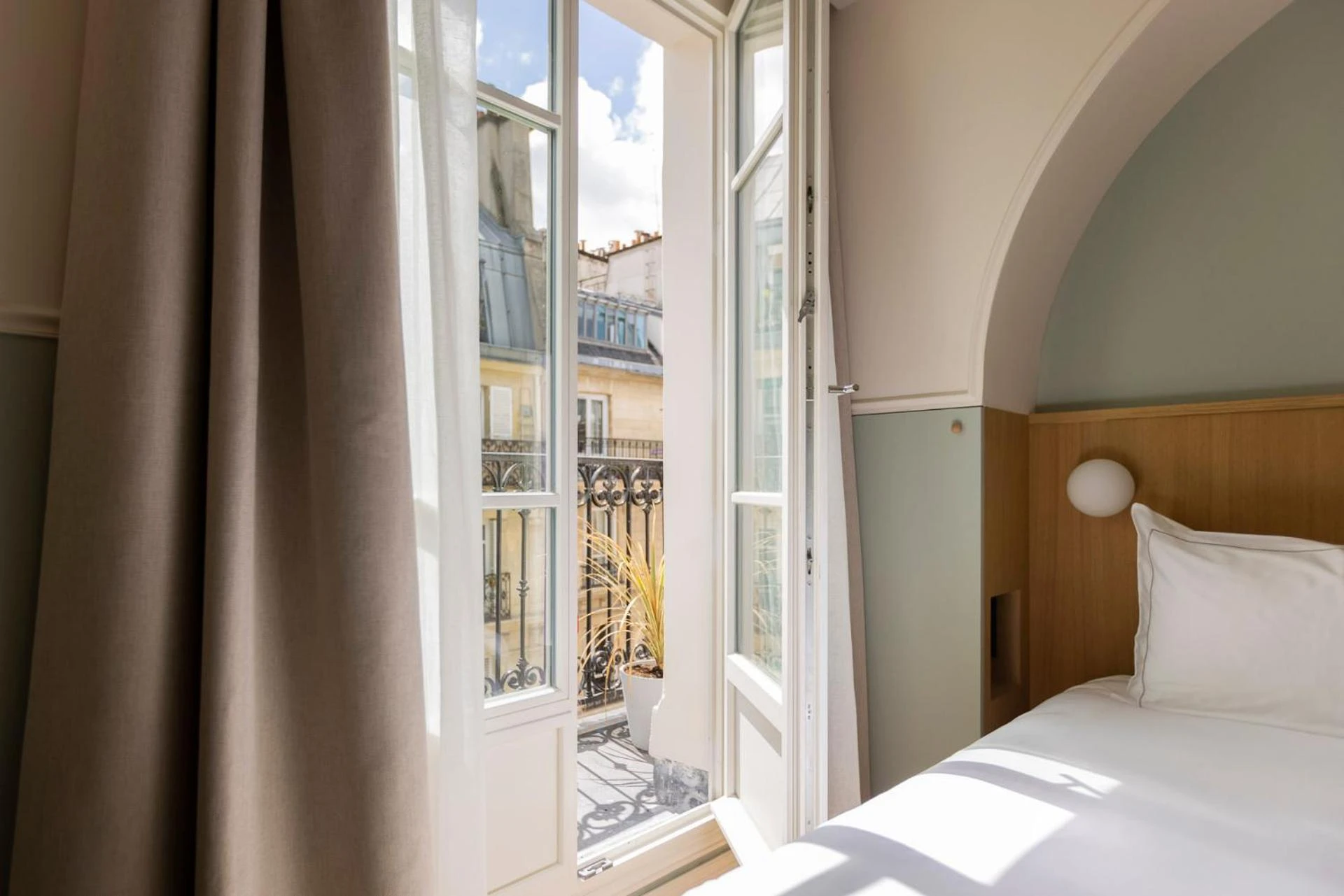 Chambre disponible pour un séminaire d'entreprise à Hôtel Oratio - Paris