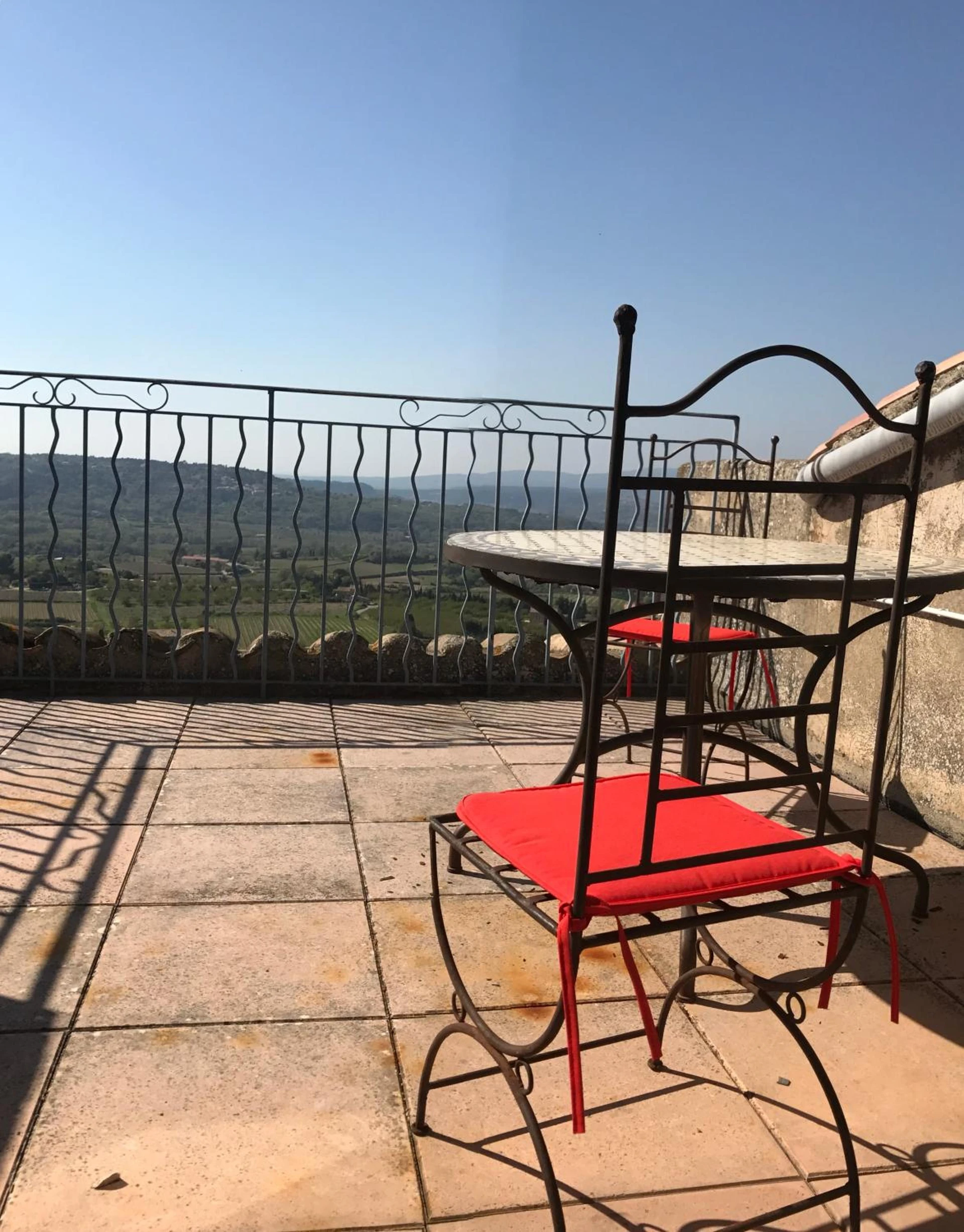 Chambre disponible pour un séminaire d'entreprise à Hôtel Restaurant Panoramique César - Bonnieux