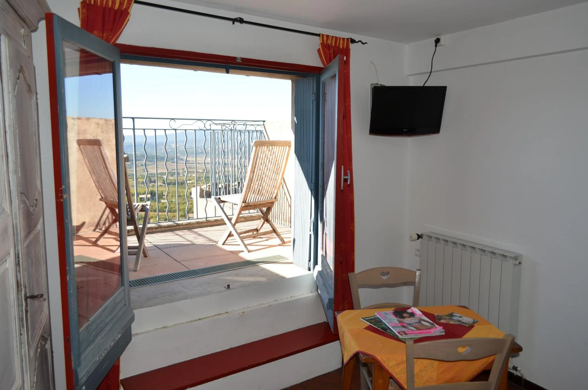 Magnifique chambre pour un séminaire d'entreprise à Hôtel Restaurant Panoramique César - Bonnieux