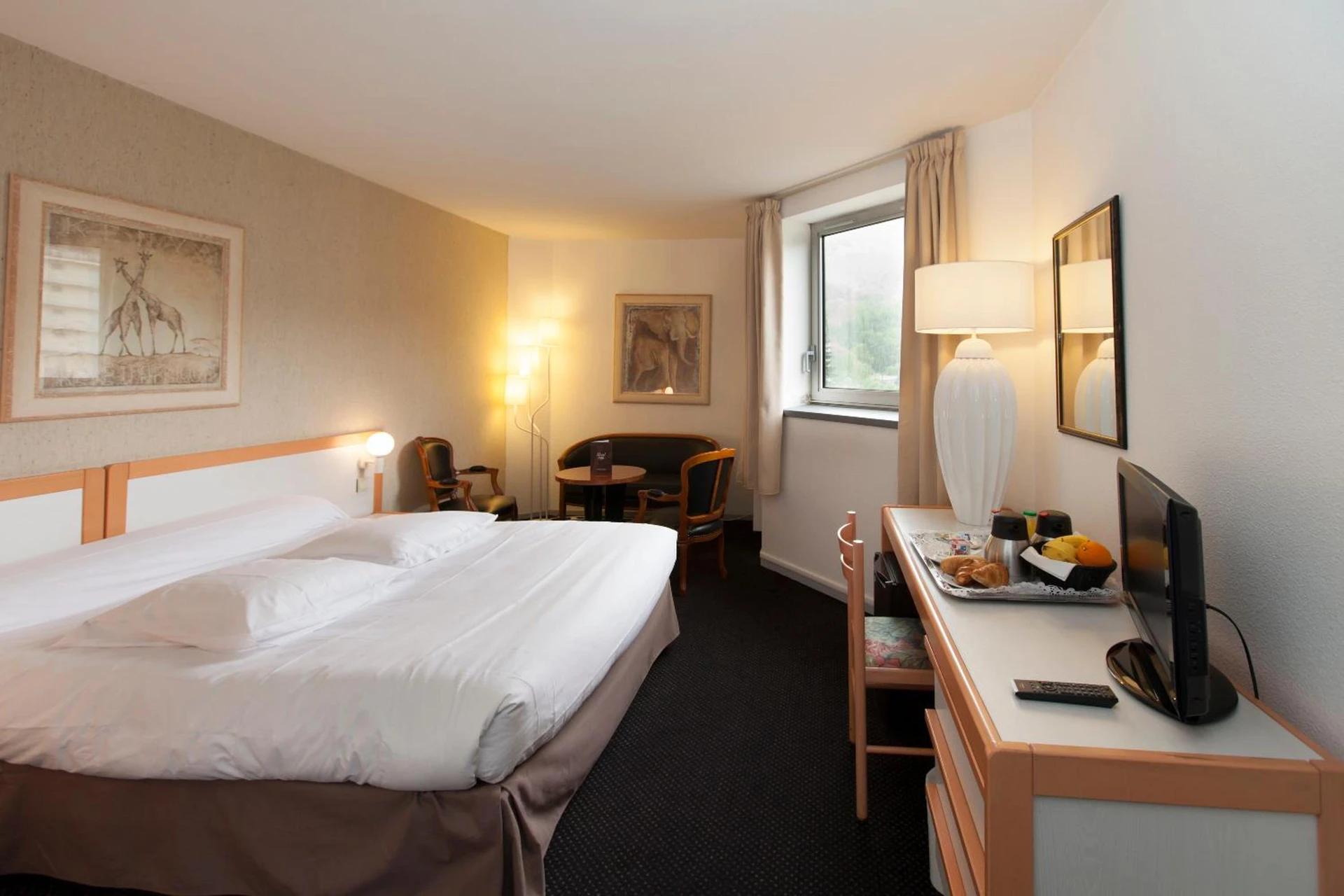 Chambre disponible pour un séminaire d'entreprise à Hôtel Paradis - Lourdes