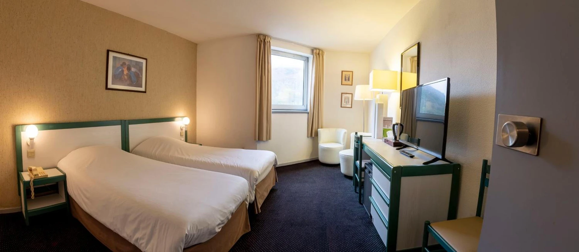 Magnifique chambre pour un séminaire d'entreprise à Hôtel Paradis - Lourdes