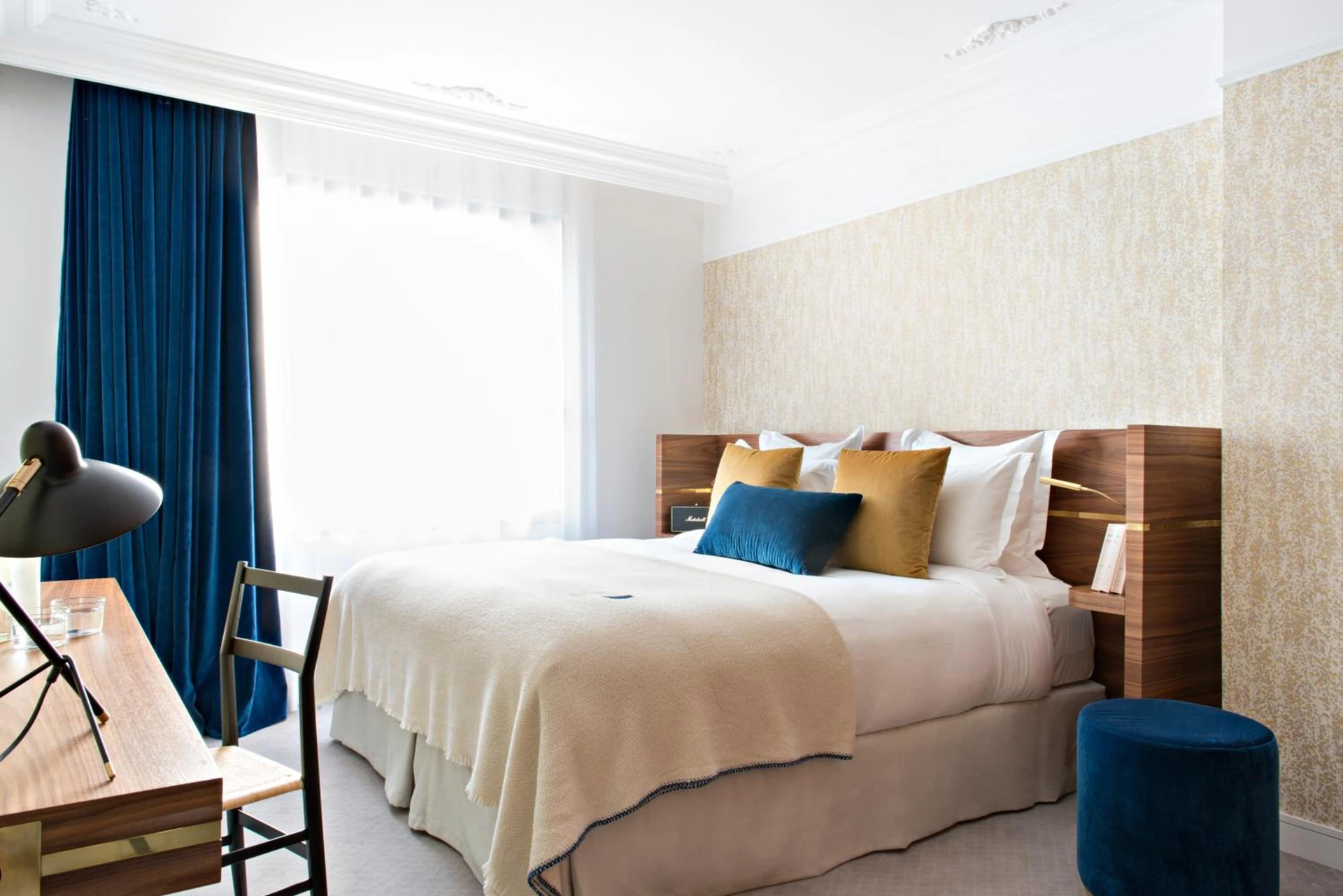 Chambre disponible pour un séminaire d'entreprise à Hotel Parister Piscine & Spa - Paris