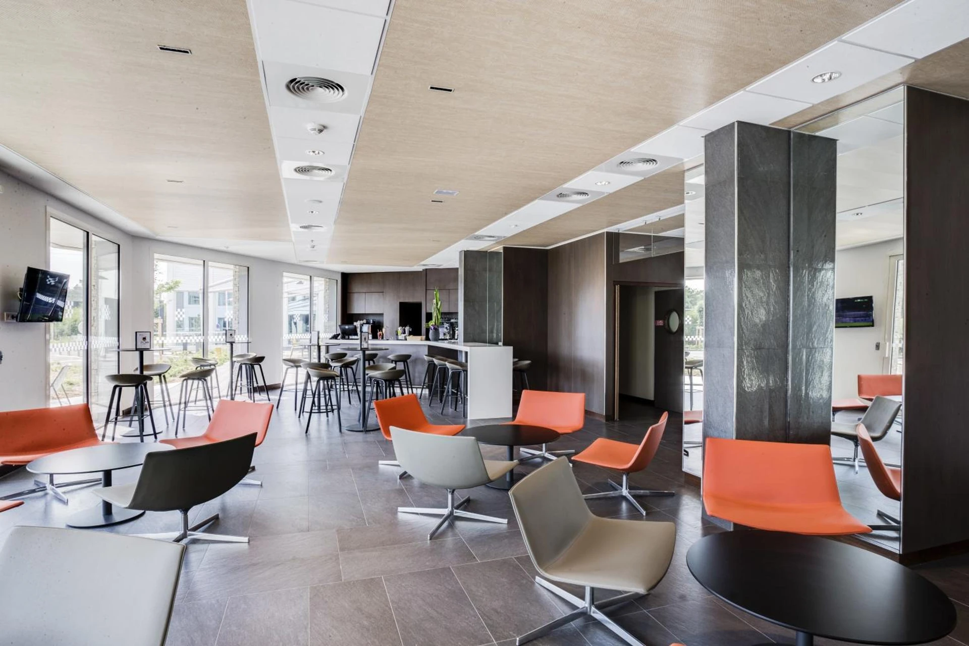 Organiser un séminaire d'entreprise : Hotel ParKest à genas