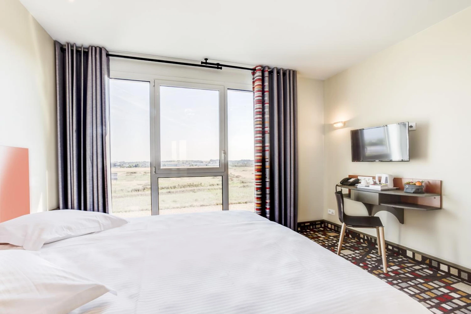 Magnifique chambre pour un séminaire d'entreprise à Hotel ParKest - Genas