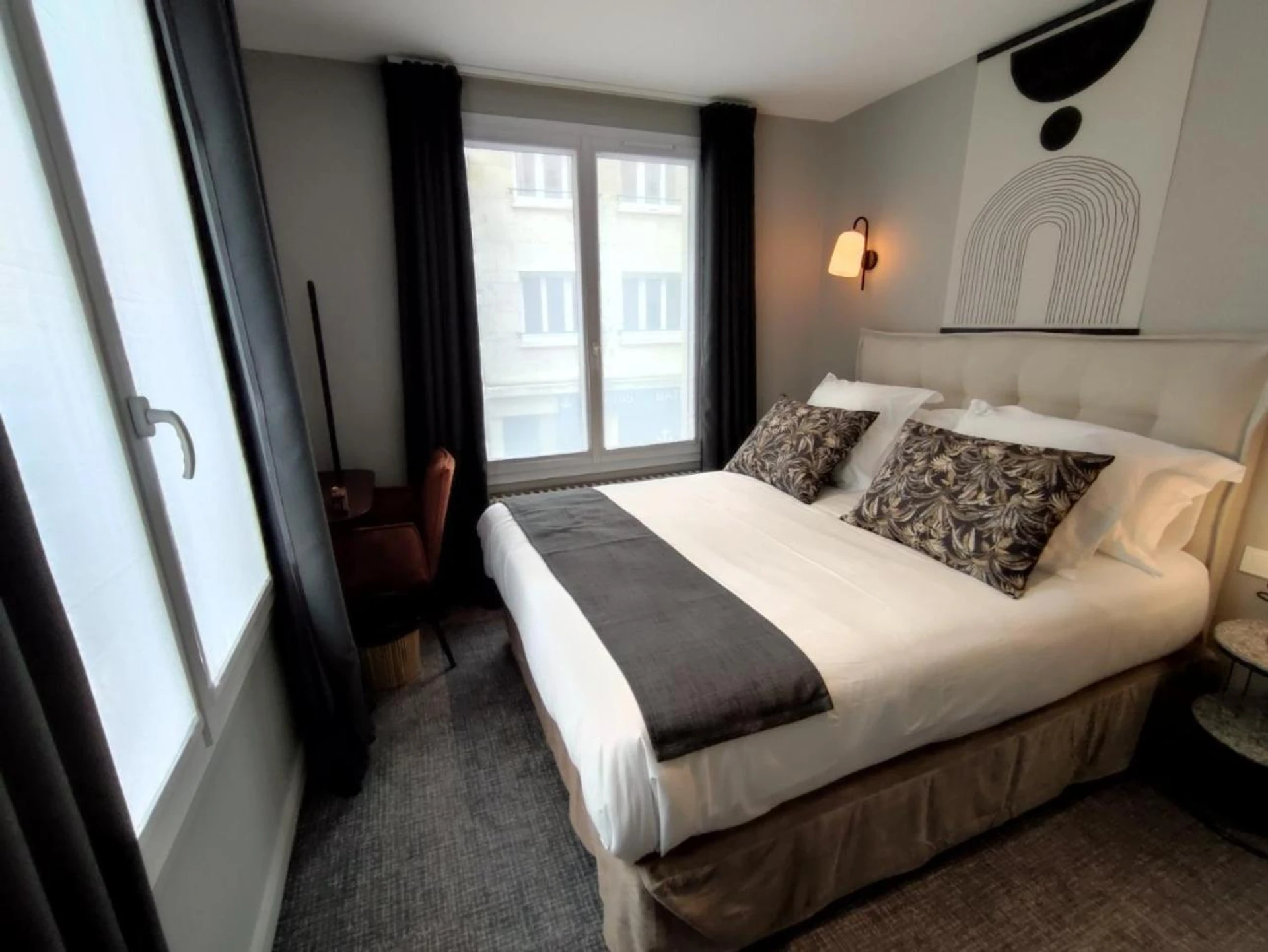Magnifique chambre pour un séminaire d'entreprise à Hôtel Paulette Rouen Centre Cathédrale - Rouen