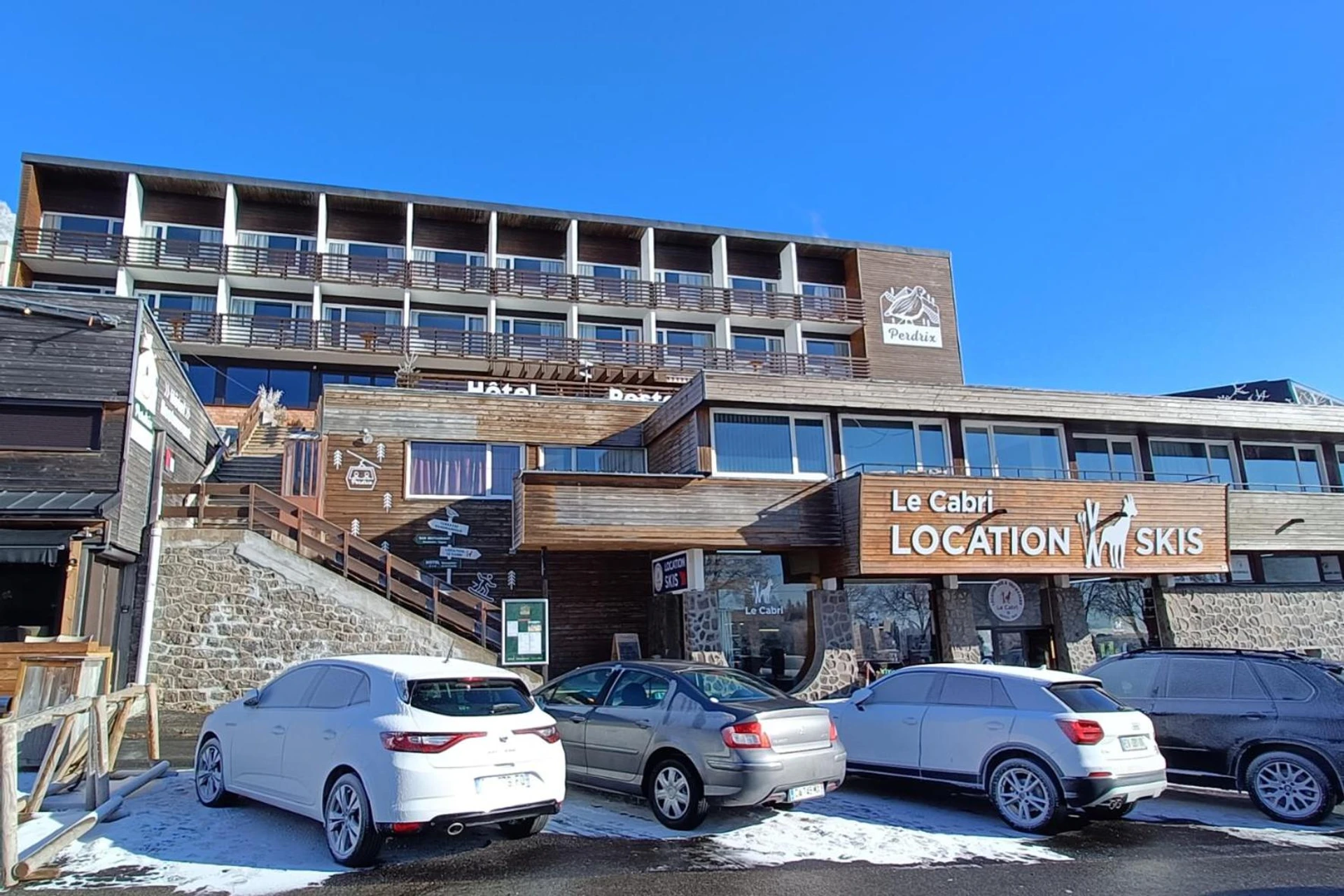 Organiser un séminaire d'entreprise : Hotel Perdrix à super-besse