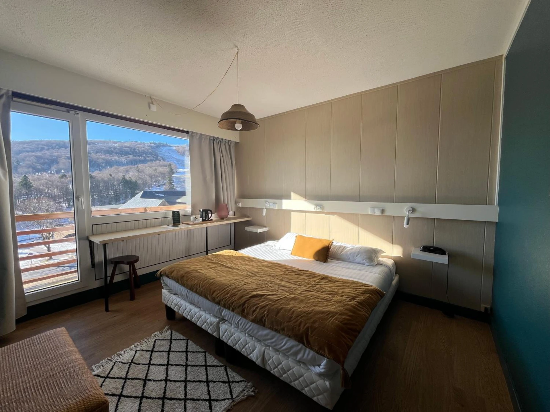 Chambre disponible pour un séminaire d'entreprise à Hotel Perdrix - Super-Besse