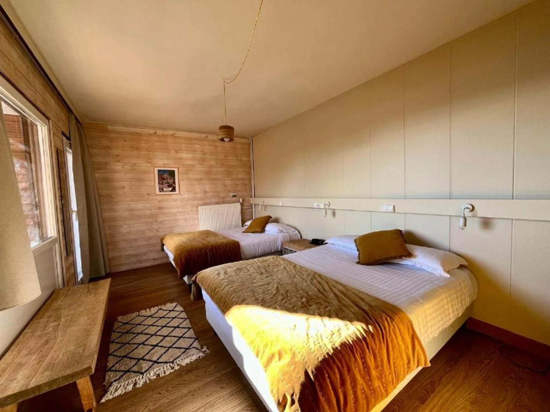 Magnifique chambre pour un séminaire d'entreprise à Hotel Perdrix - Super-Besse