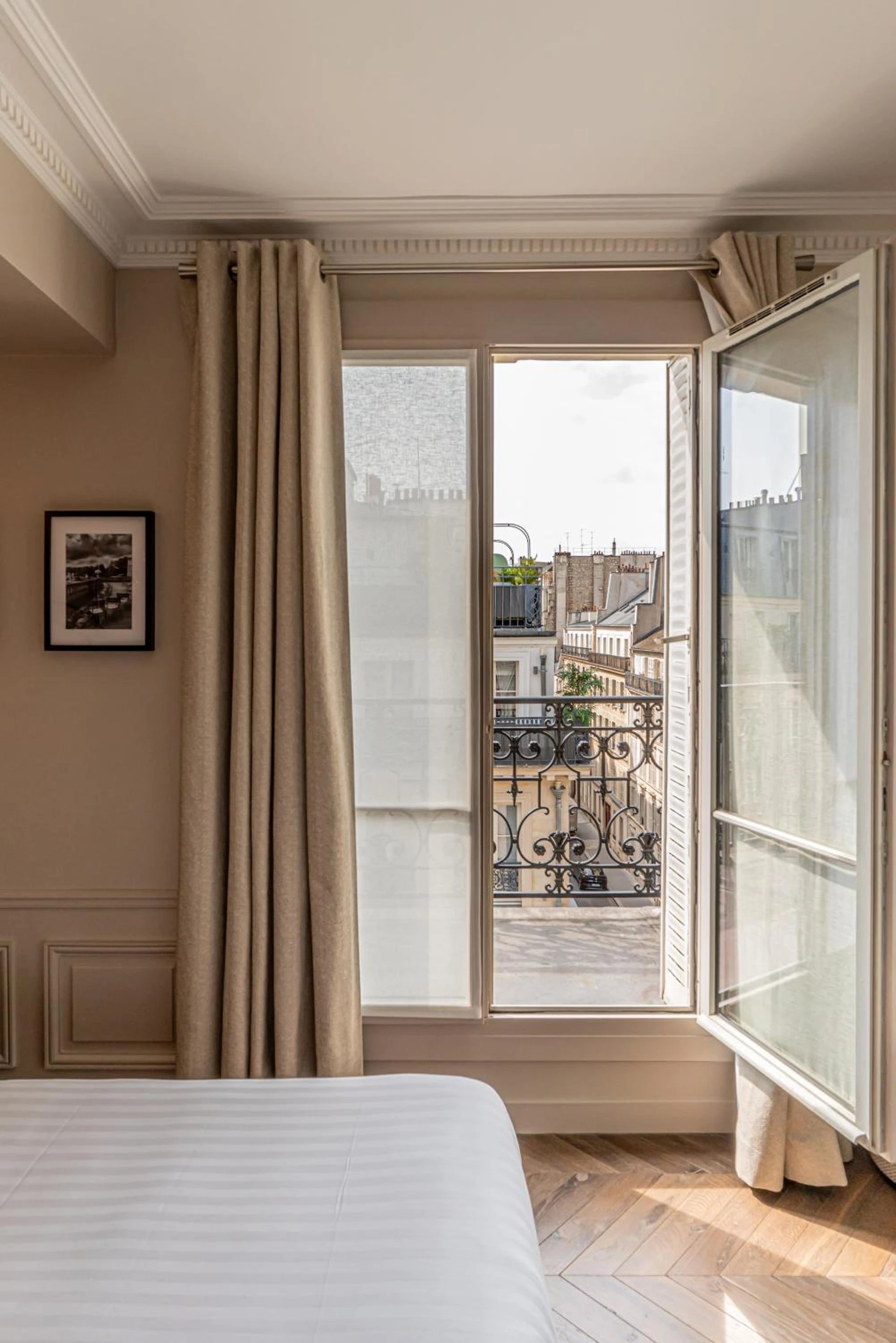Ambiance de travail pour séminaire d'entreprise à Hôtel Perreyve - Jardin du Luxembourg - Paris