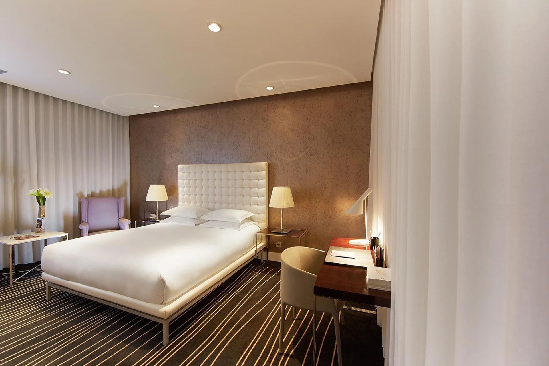 Magnifique chambre pour un séminaire d'entreprise à Maison Pic - Valence