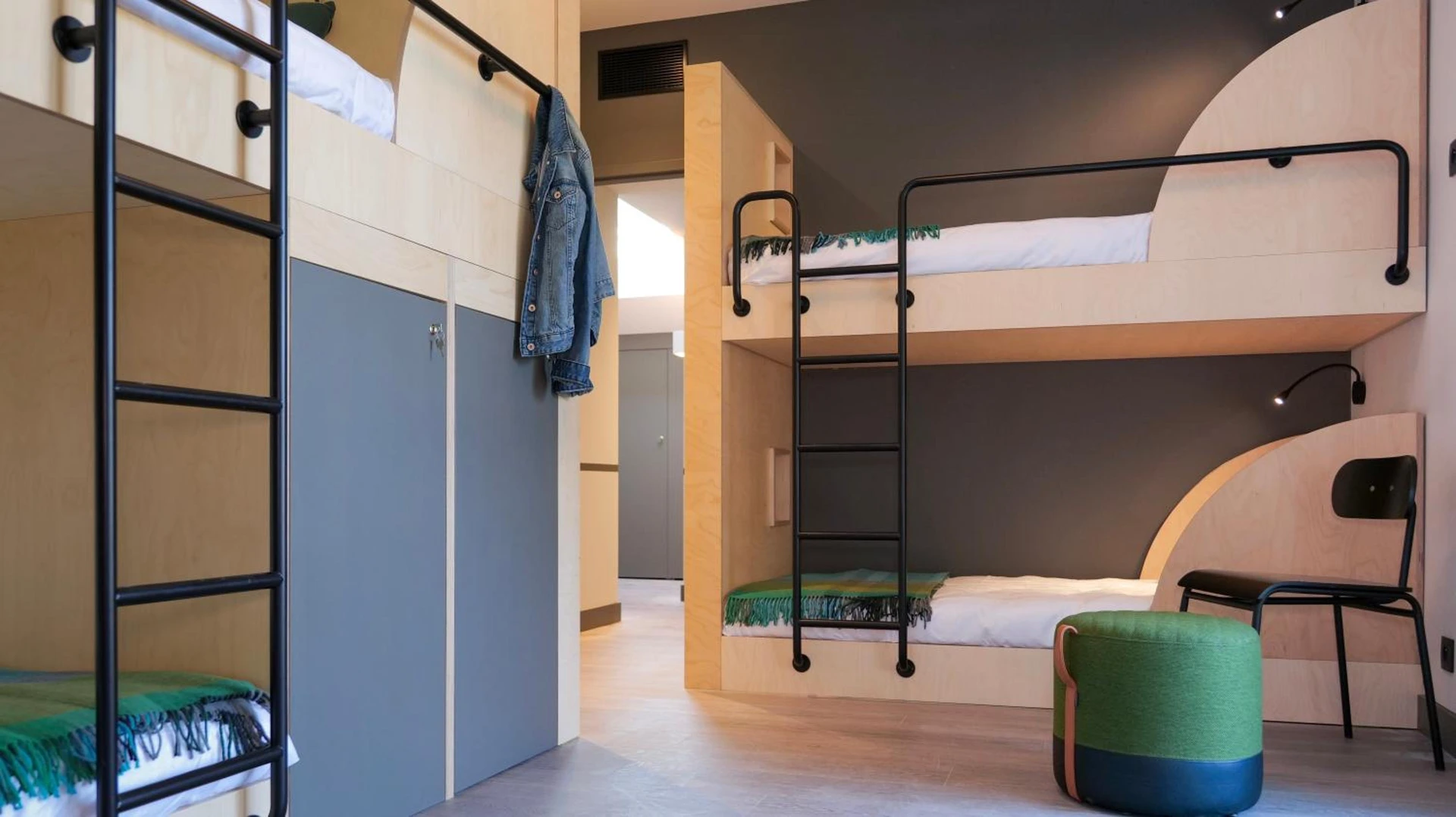 Chambre disponible pour un séminaire d'entreprise à Plan B Hotel - Living Chamonix - Chamonix-Mont-Blanc