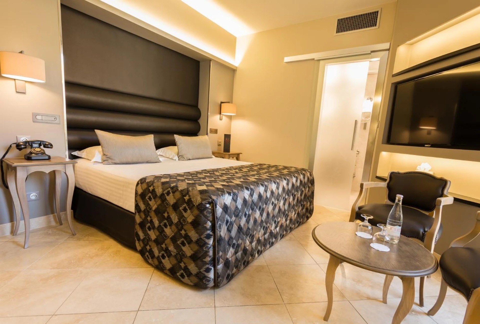Chambre disponible pour un séminaire d'entreprise à Plaza Madeleine & Spa - Sarlat-la-Canéda