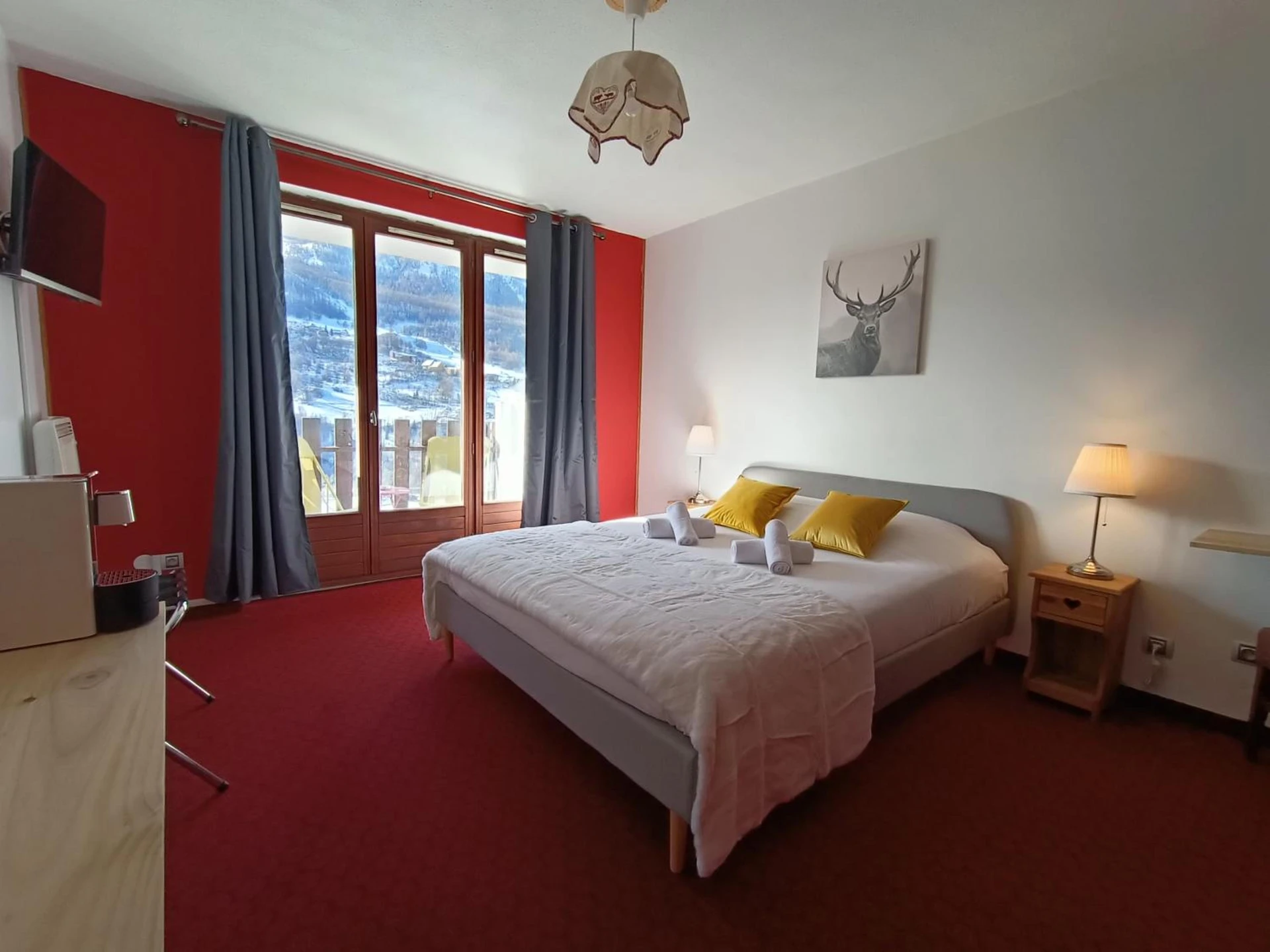 Chambre disponible pour un séminaire d'entreprise à Hotel Plein Soleil - Allos