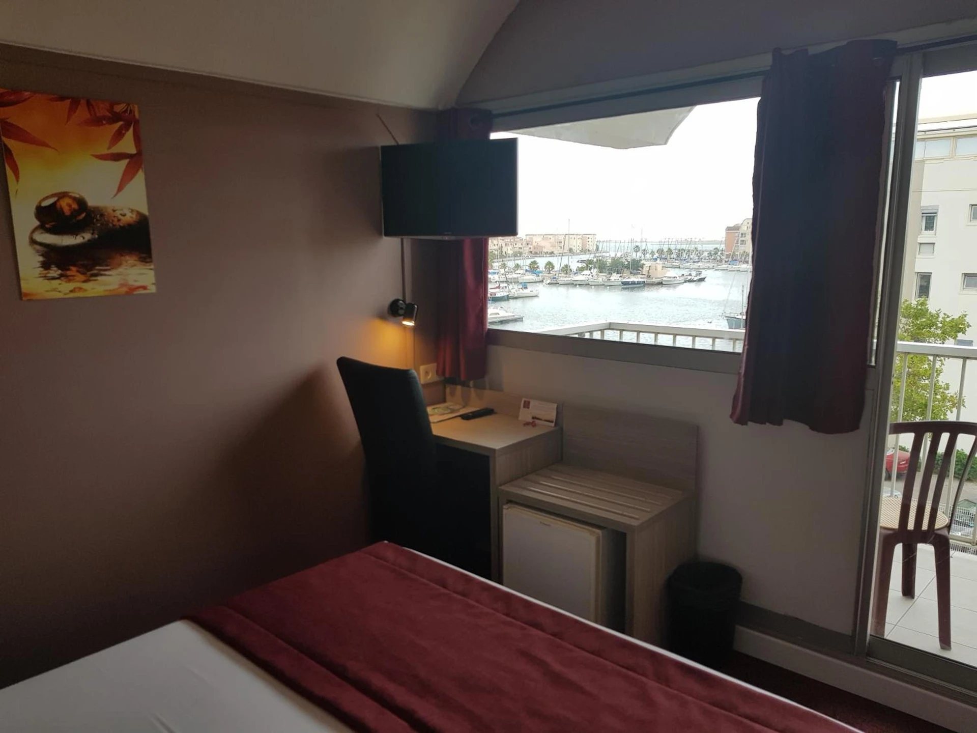 Magnifique chambre pour un séminaire d'entreprise à Hôtel Port Beach - Gruissan