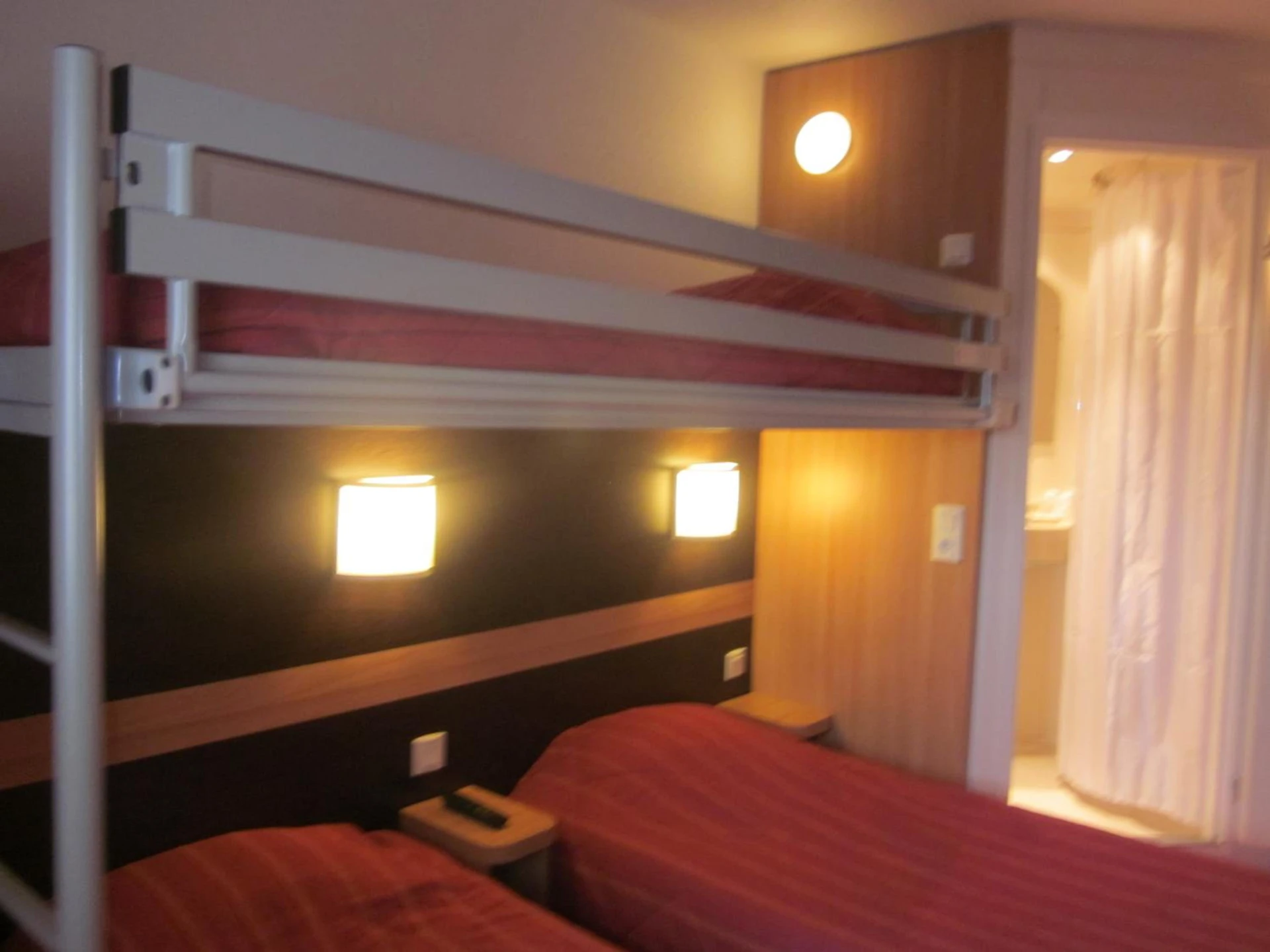 Chambre disponible pour un séminaire d'entreprise à Premiere Classe Bayeux - Bayeux