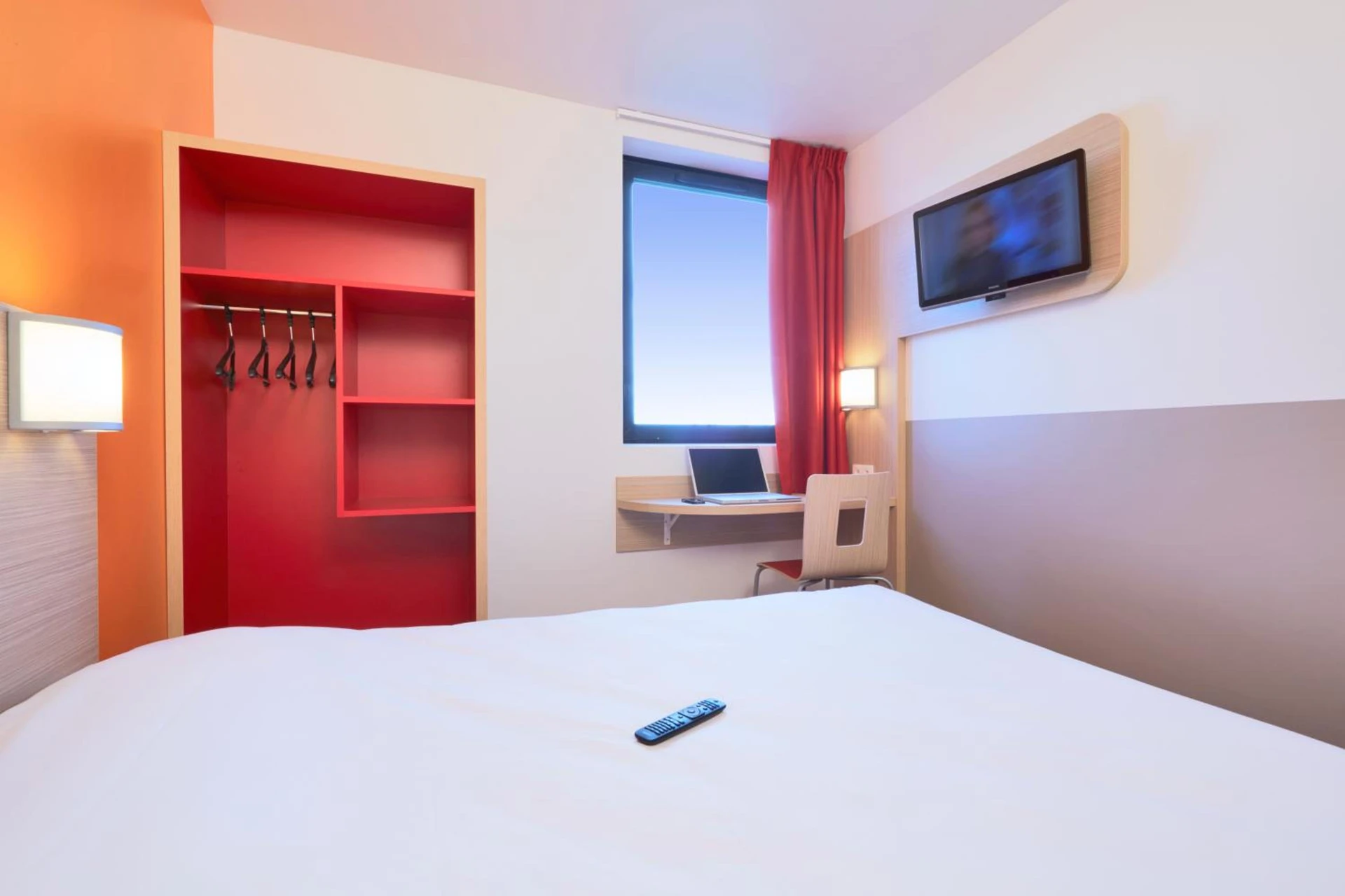 Chambre disponible pour un séminaire d'entreprise à Premiere Classe Bordeaux Ouest - Mérignac Aéroport - Mérignac