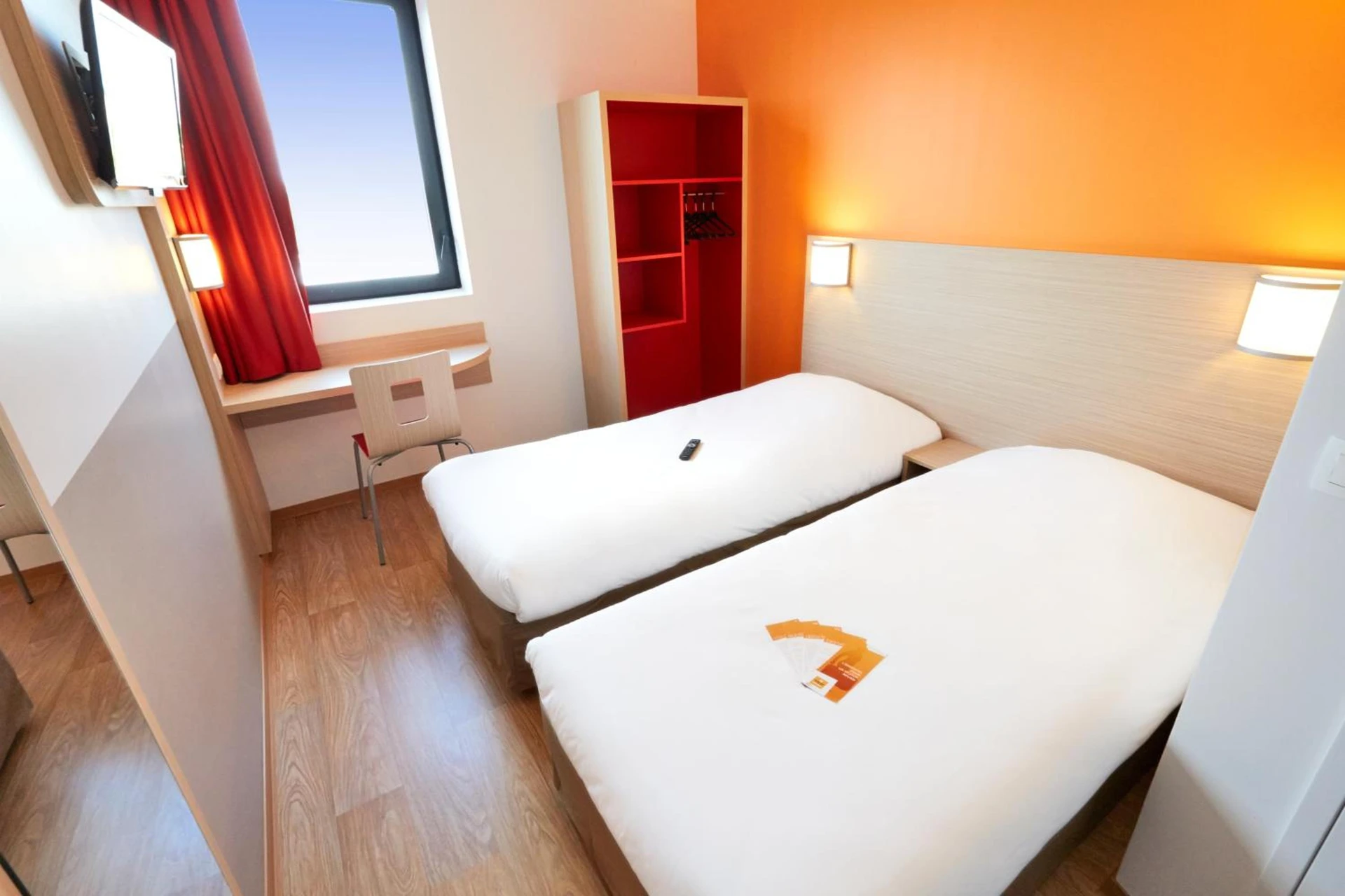 Chambre disponible pour un séminaire d'entreprise à Premiere Classe Bordeaux Ouest - Mérignac Aéroport - Mérignac