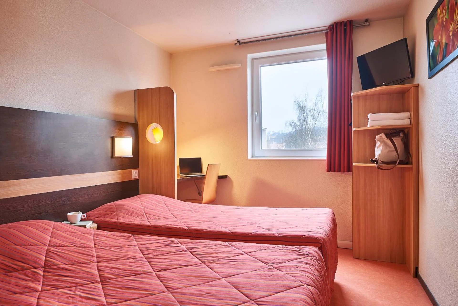 Chambre disponible pour un séminaire d'entreprise à Premiere Classe Le Mans Ouest Universite - Le Mans