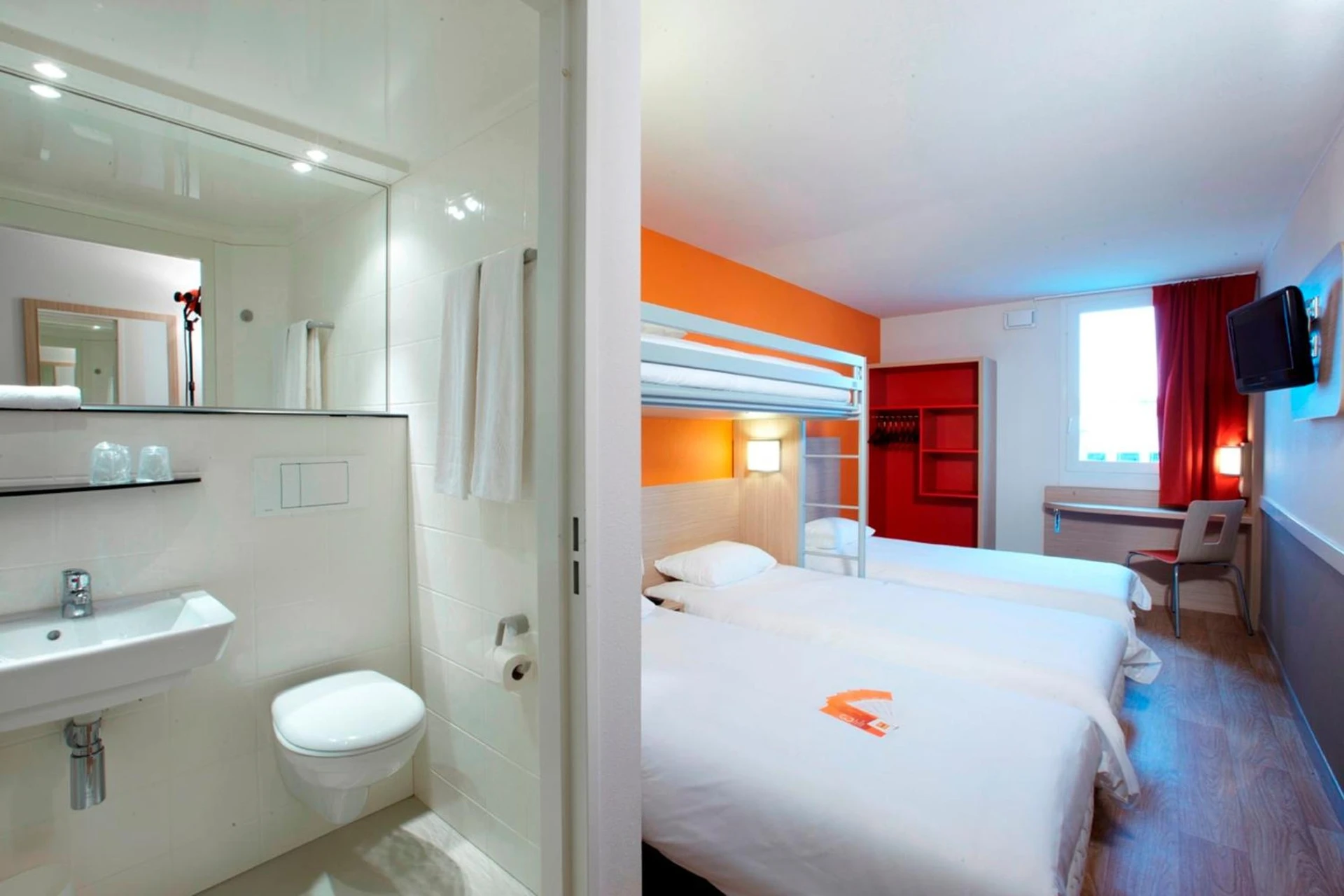 Chambre disponible pour un séminaire d'entreprise à Première Classe Roissy - Aéroport CDG - Le Mesnil-Amelot - Le Mesnil-Amelot