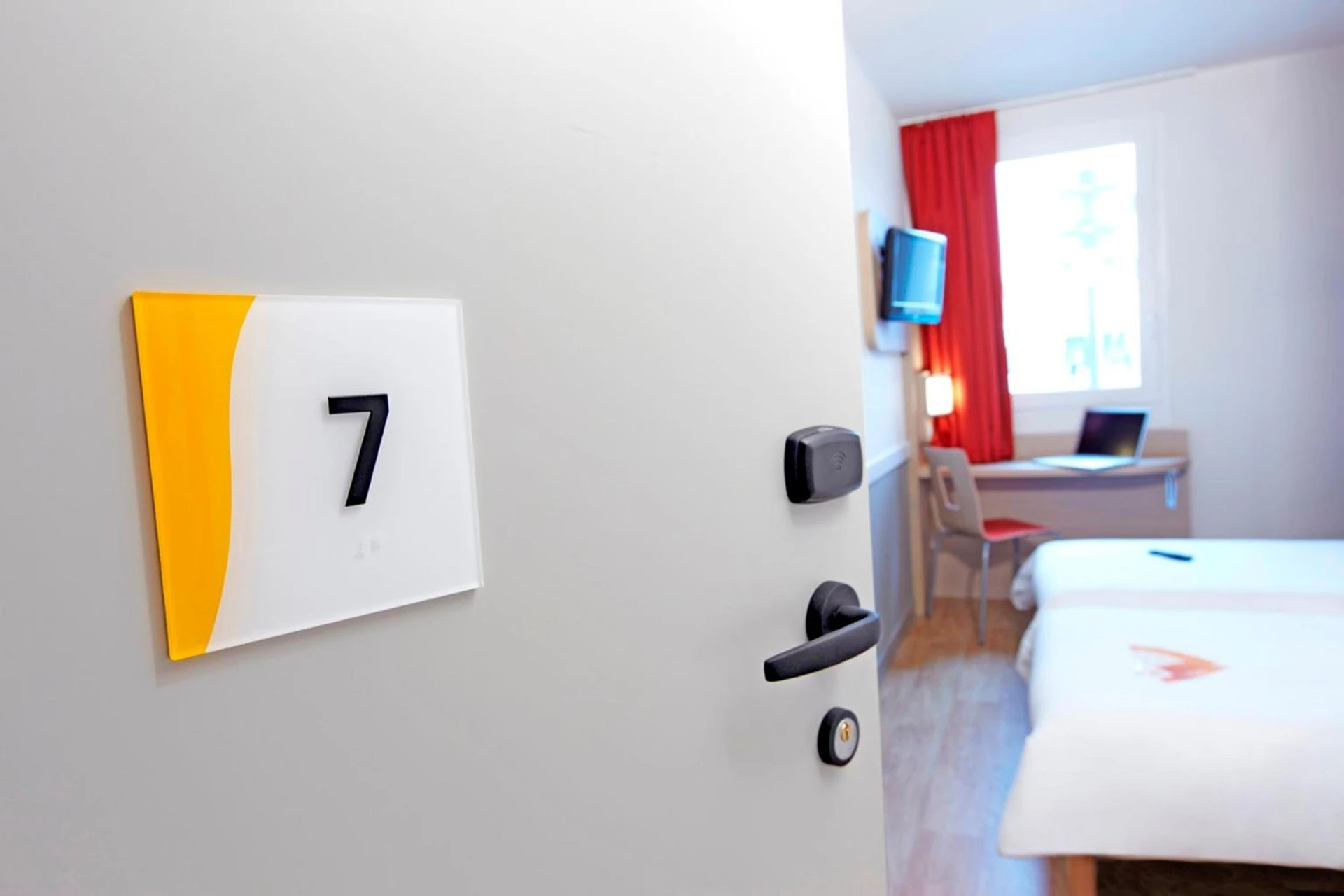 Chambre disponible pour un séminaire d'entreprise à Première Classe Roissy - Aéroport CDG - Le Mesnil-Amelot - Le Mesnil-Amelot