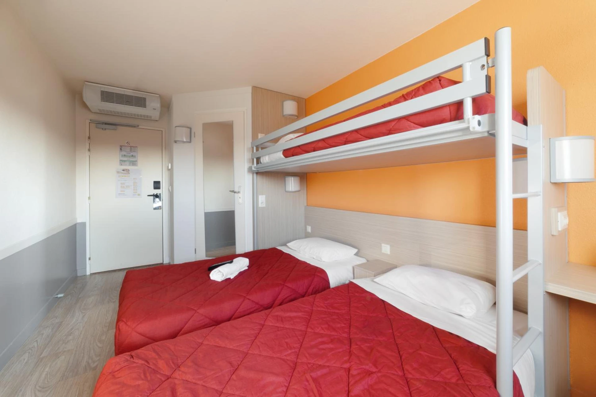 Chambre disponible pour un séminaire d'entreprise à Premiere Classe Maubeuge - Feignies