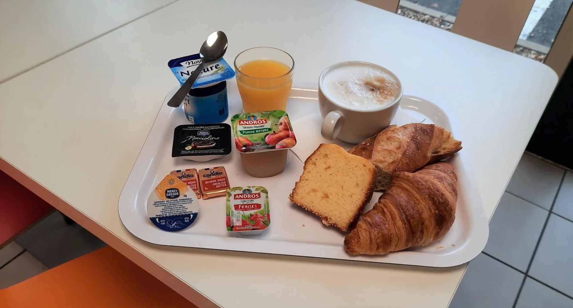 Lieu convivial pour un séminaire d'entreprise à Premiere Classe Orleans Ouest - La Chapelle St Mesmin - La Chapelle-Saint-Mesmin - En savoir plus 
