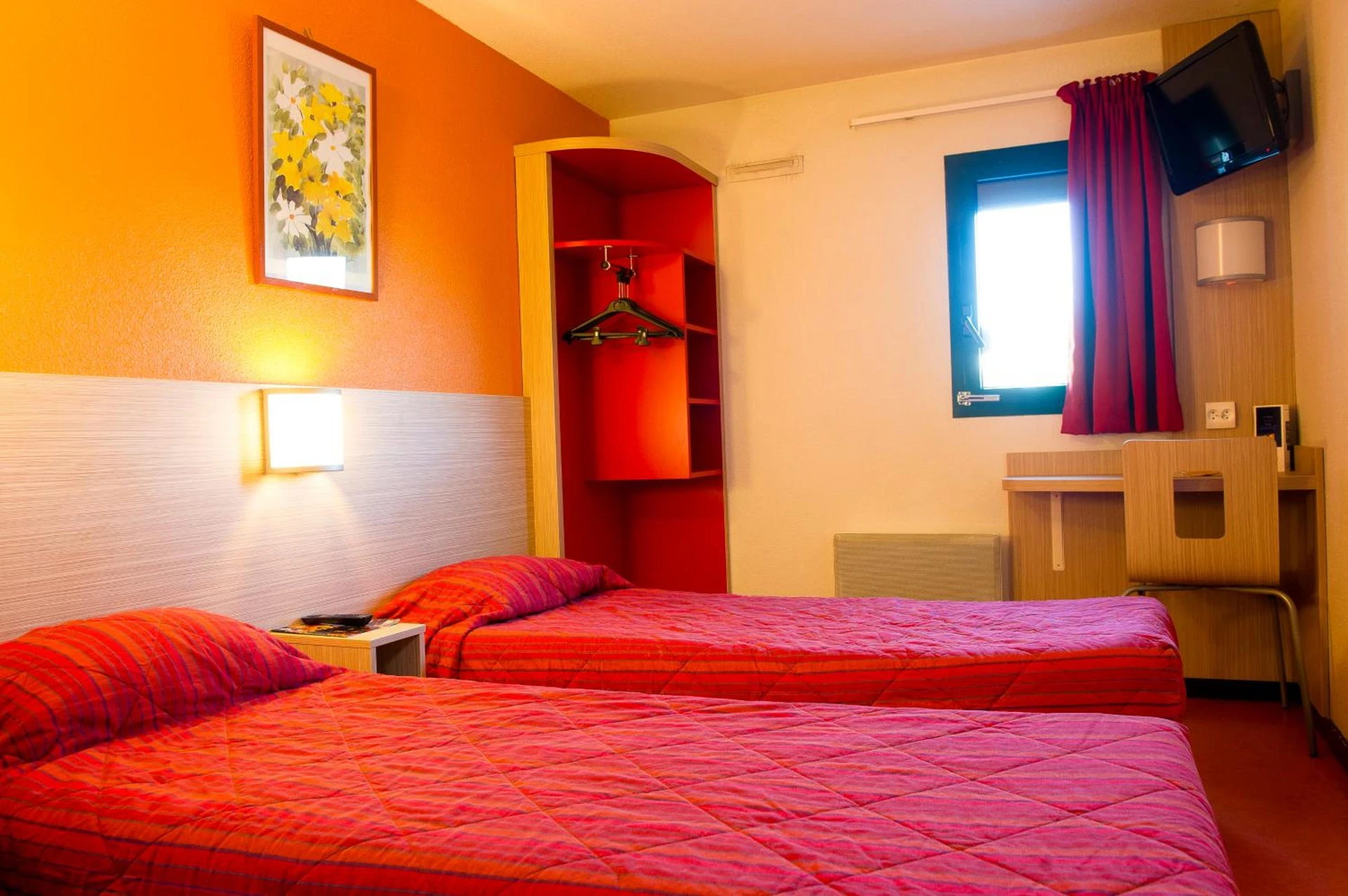Chambre disponible pour un séminaire d'entreprise à Premiere Classe Orleans Ouest - La Chapelle St Mesmin - La Chapelle-Saint-Mesmin