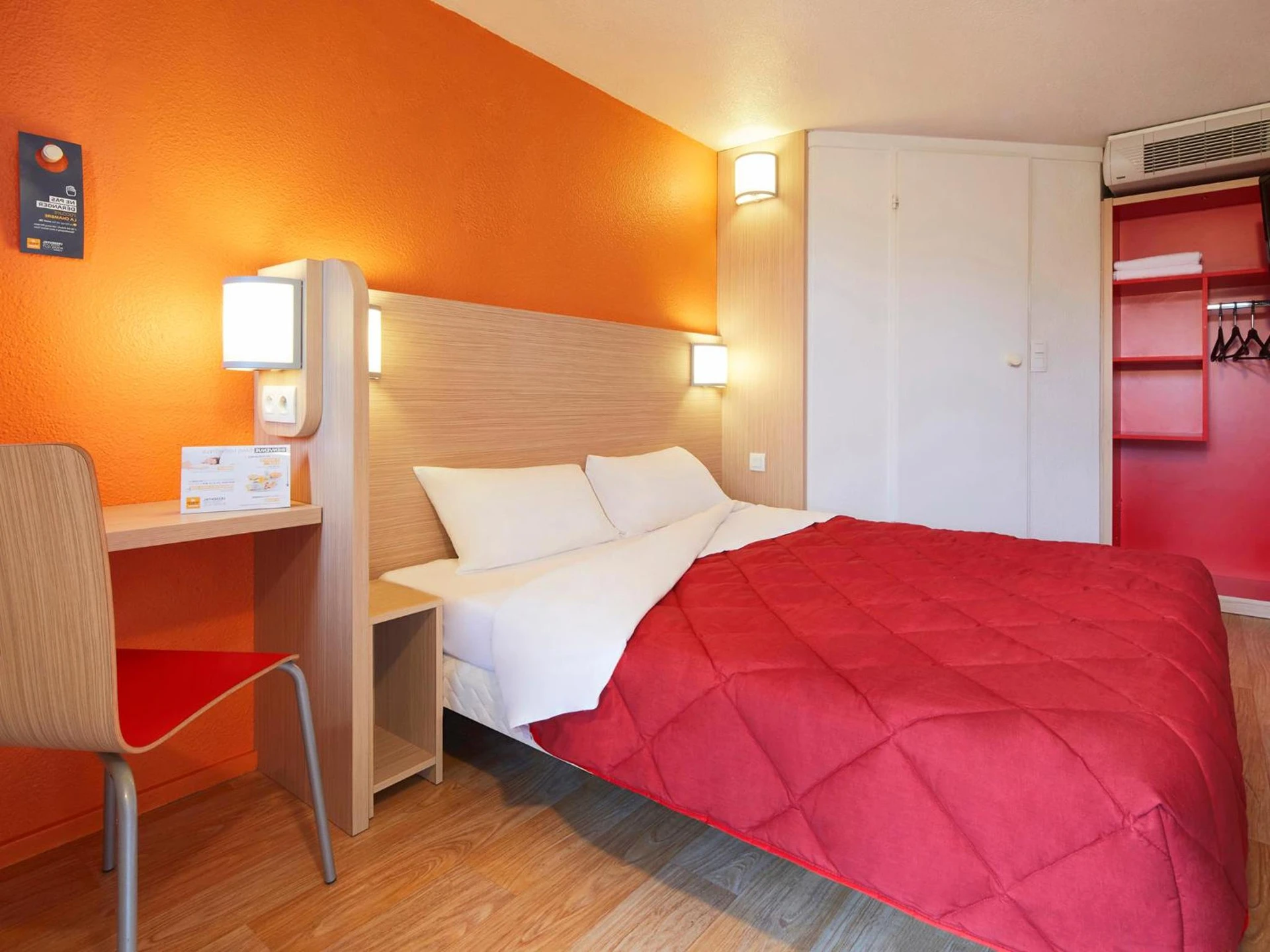 Chambre disponible pour un séminaire d'entreprise à Premiere Classe Paris Ouest - Nanterre - La Defense - Nanterre