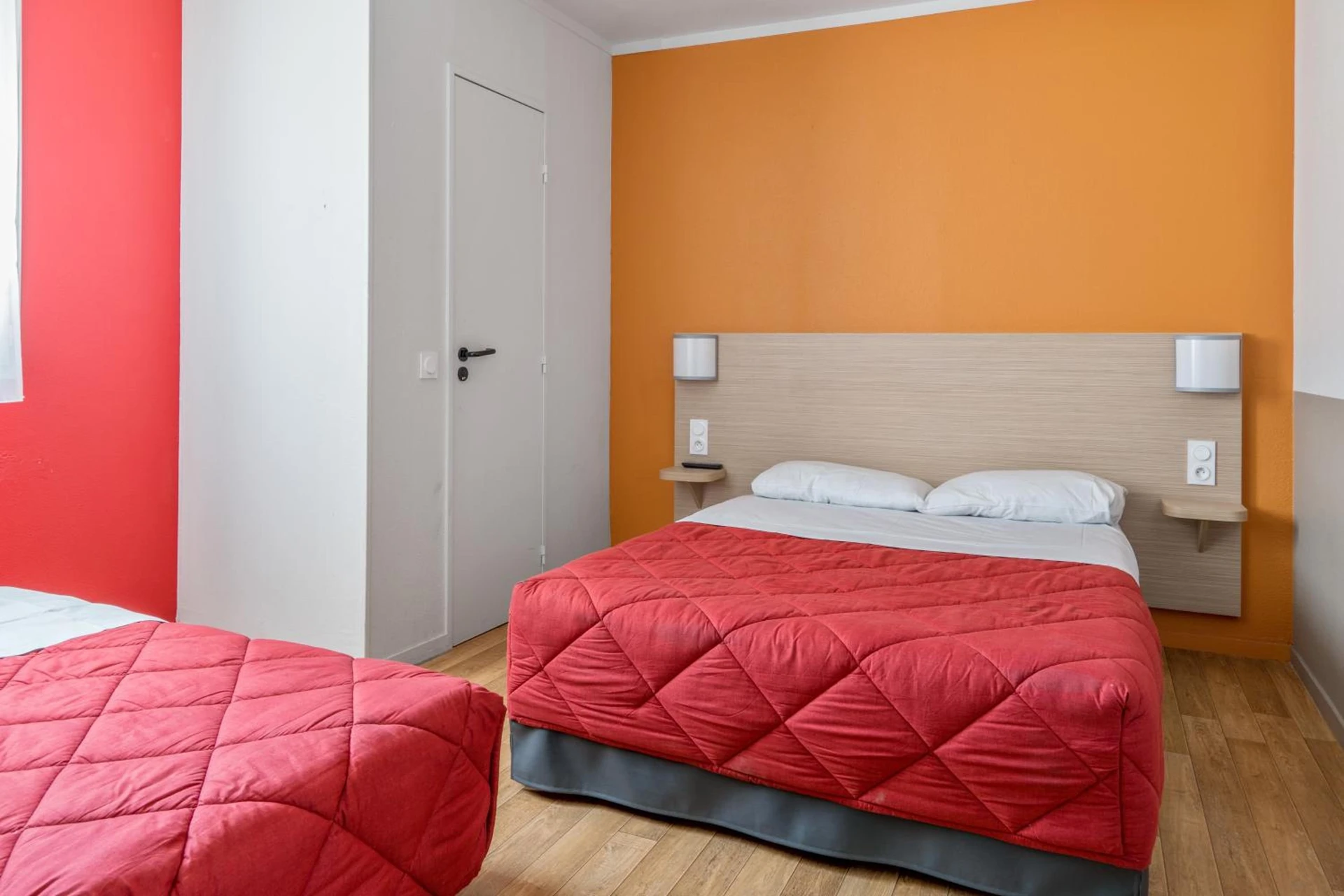 Magnifique chambre pour un séminaire d'entreprise à Premiere Classe Rouen Nord - Barentin - Barentin