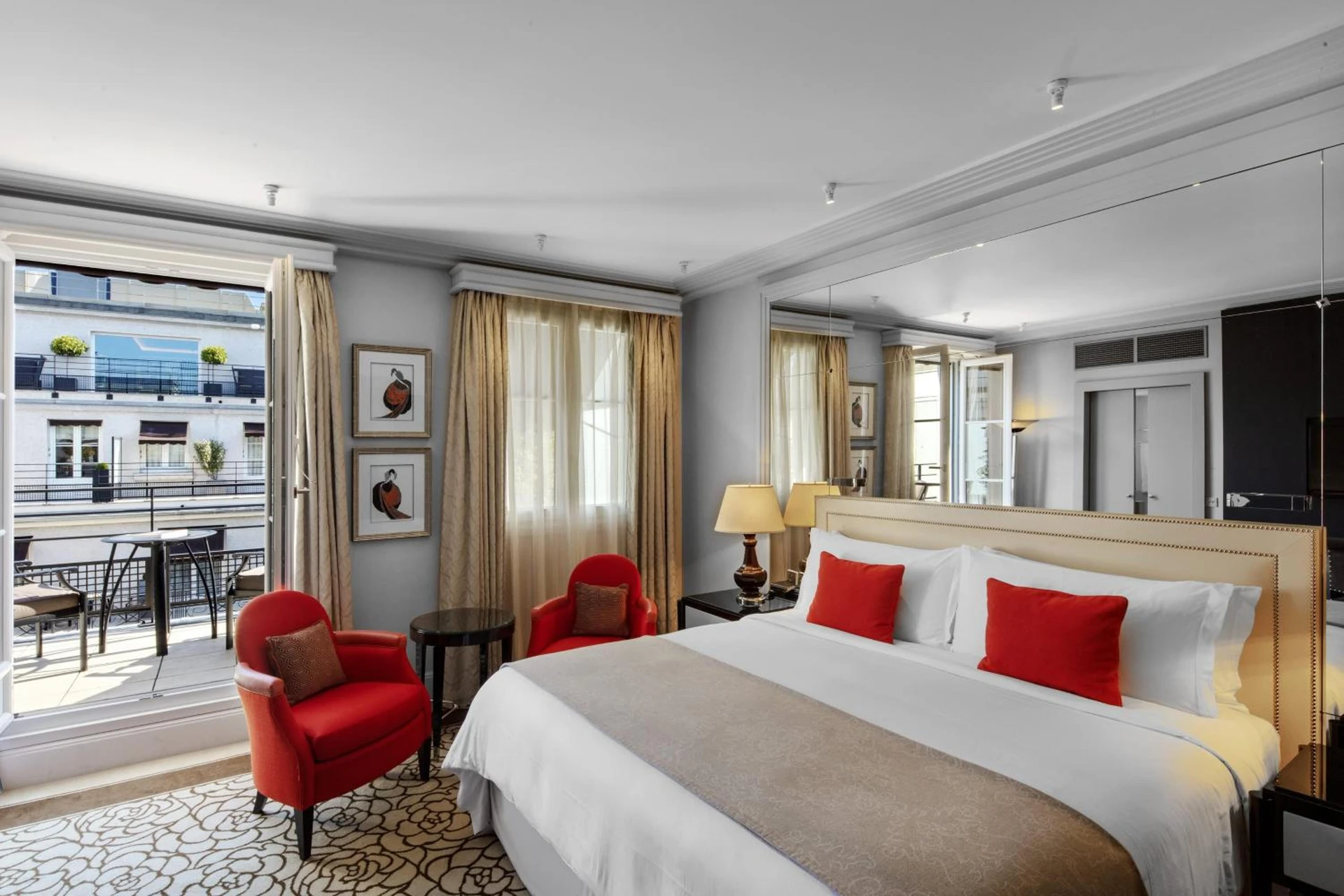 Chambre disponible pour un séminaire d'entreprise à Prince de Galles, un hôtel Luxury Collection, Paris - Paris